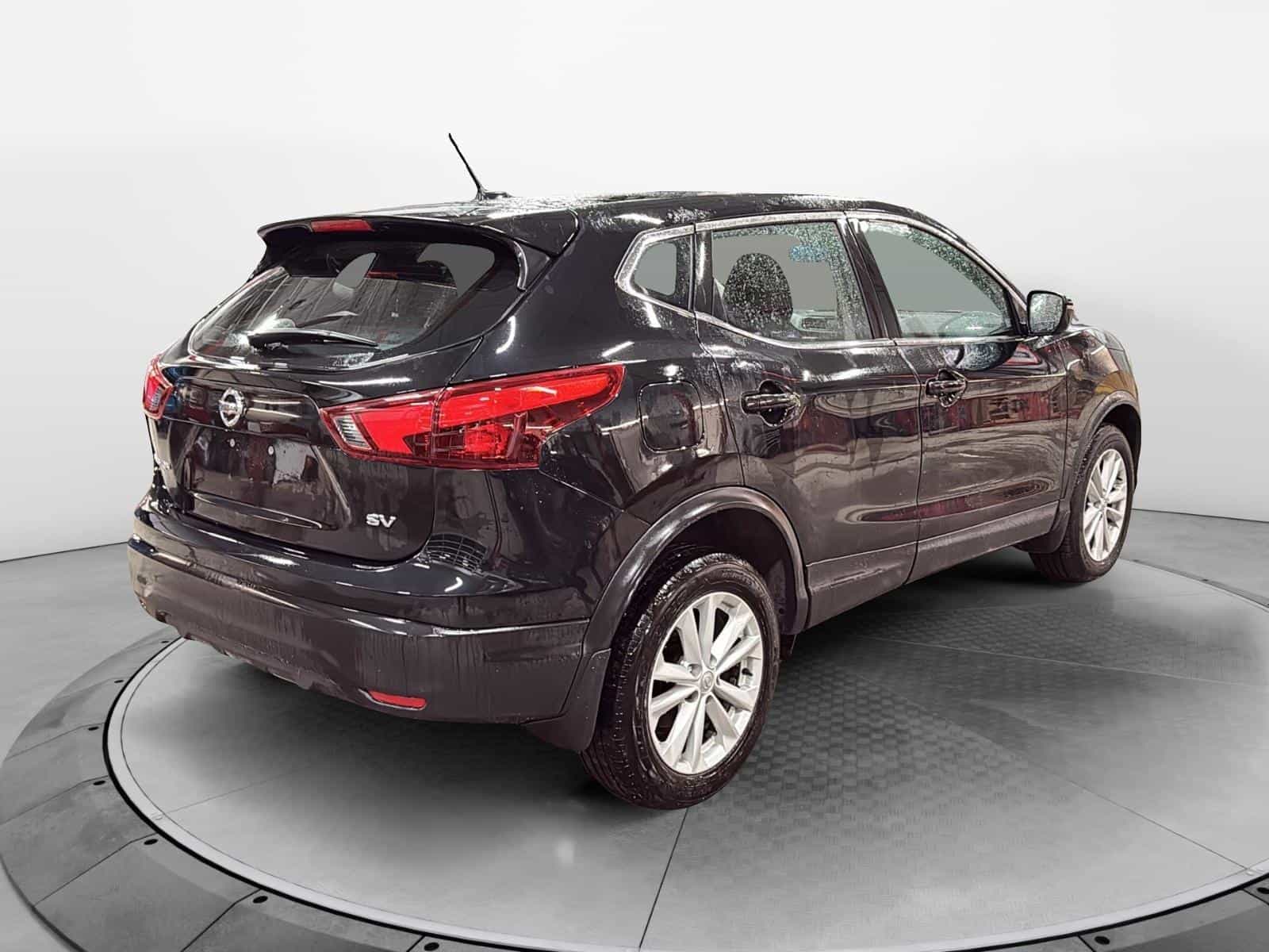 2017 Nissan Qashqai SV - Image 5