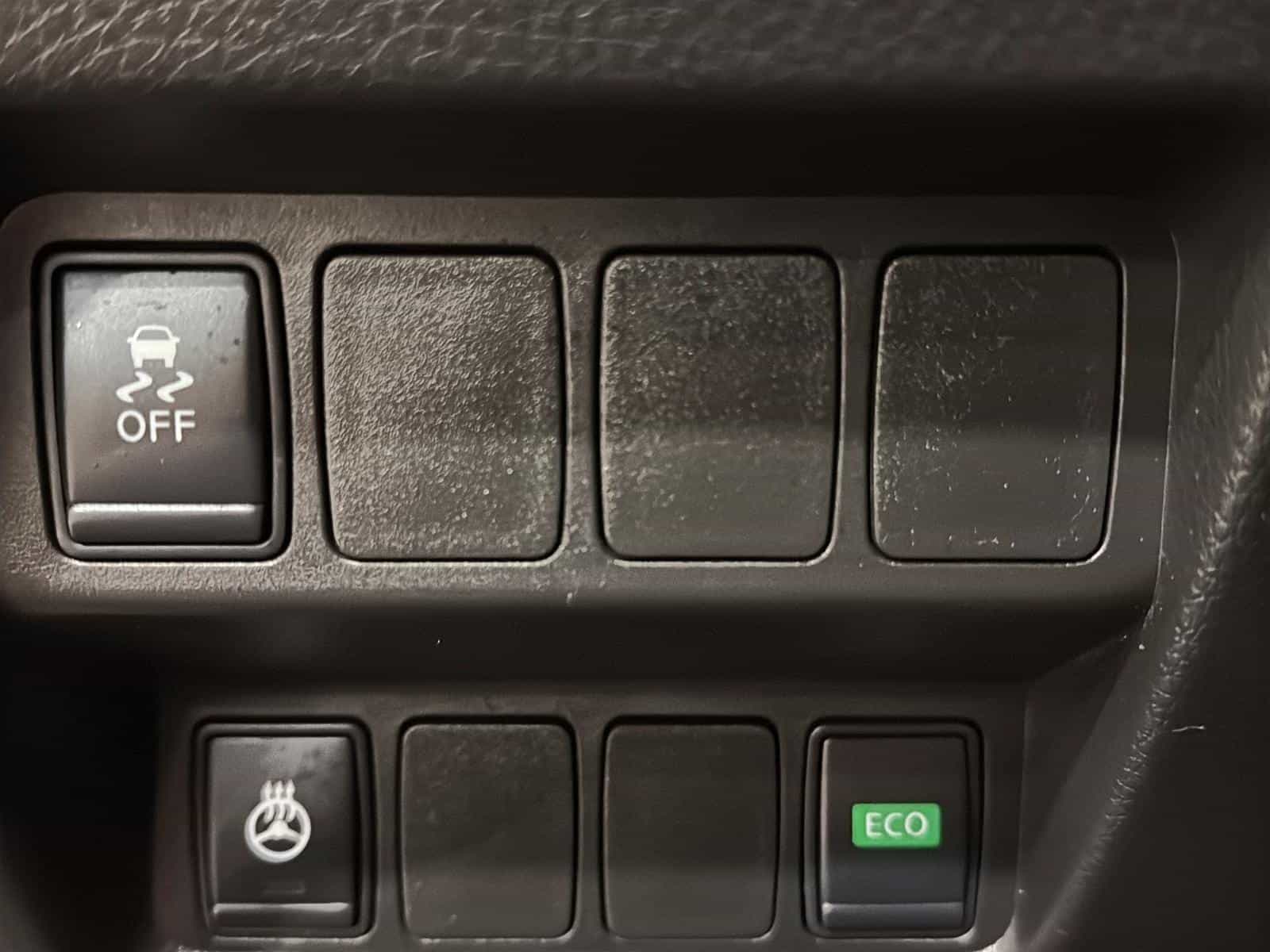 2017 Nissan Qashqai SV - Image 12