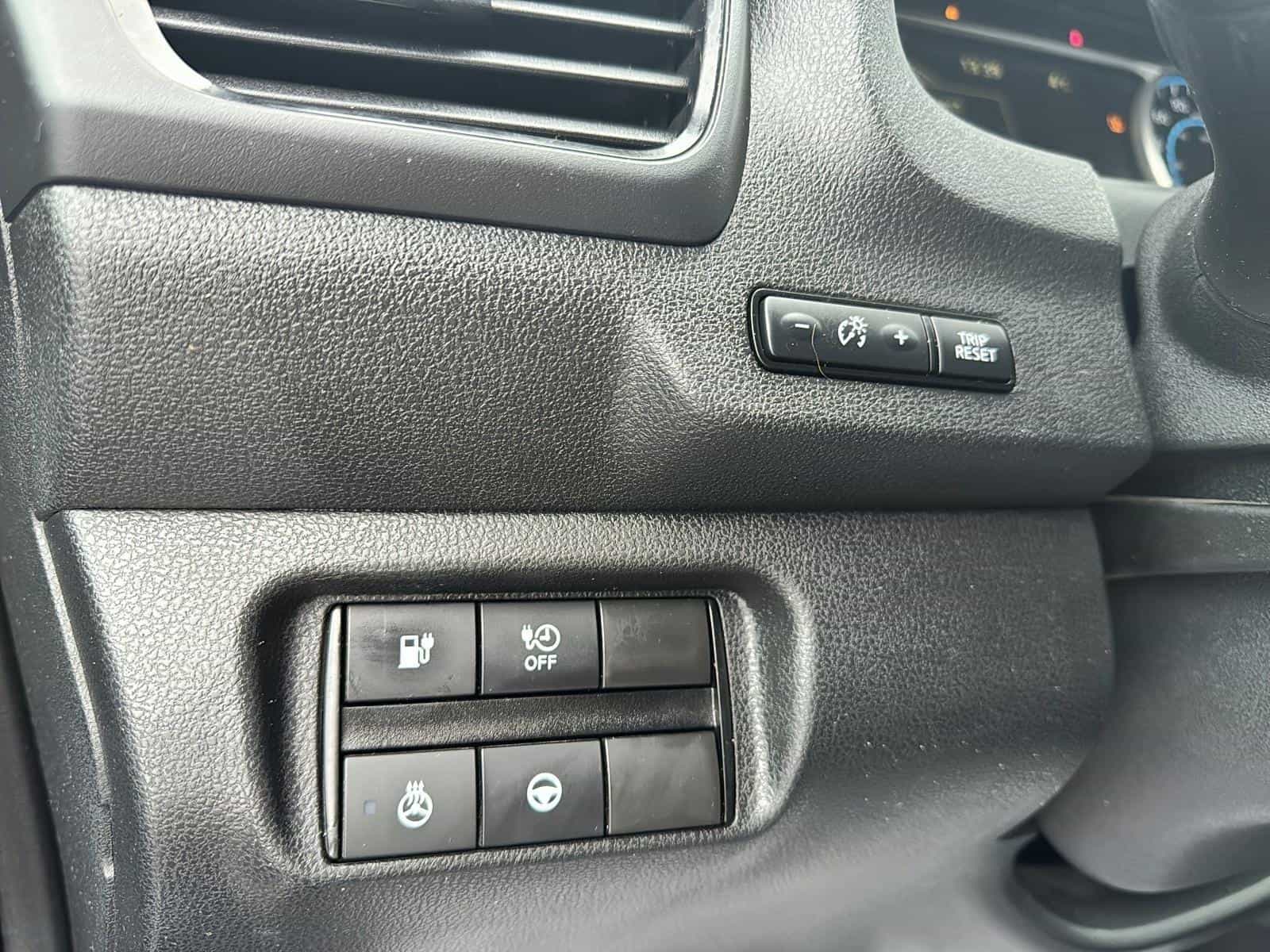 2019 Nissan Leaf SL - Image 10