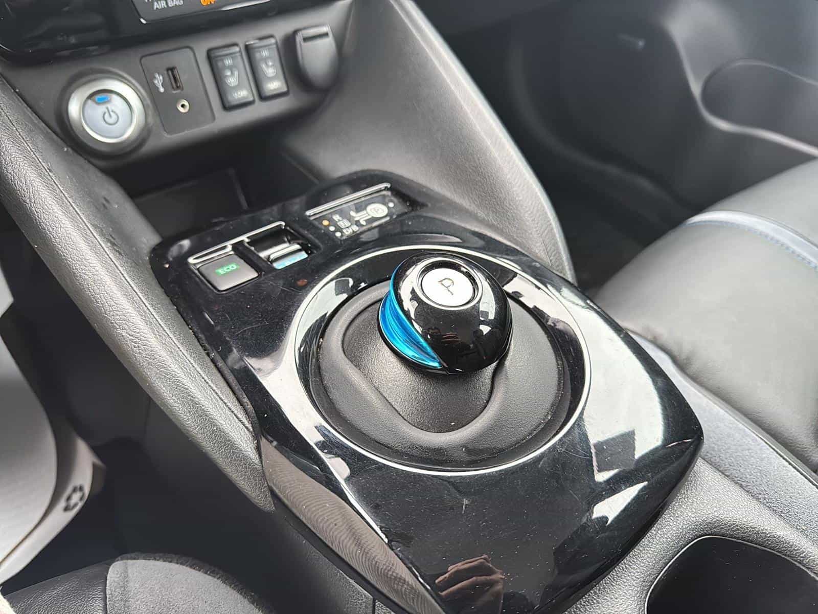 2019 Nissan Leaf SL - Image 15