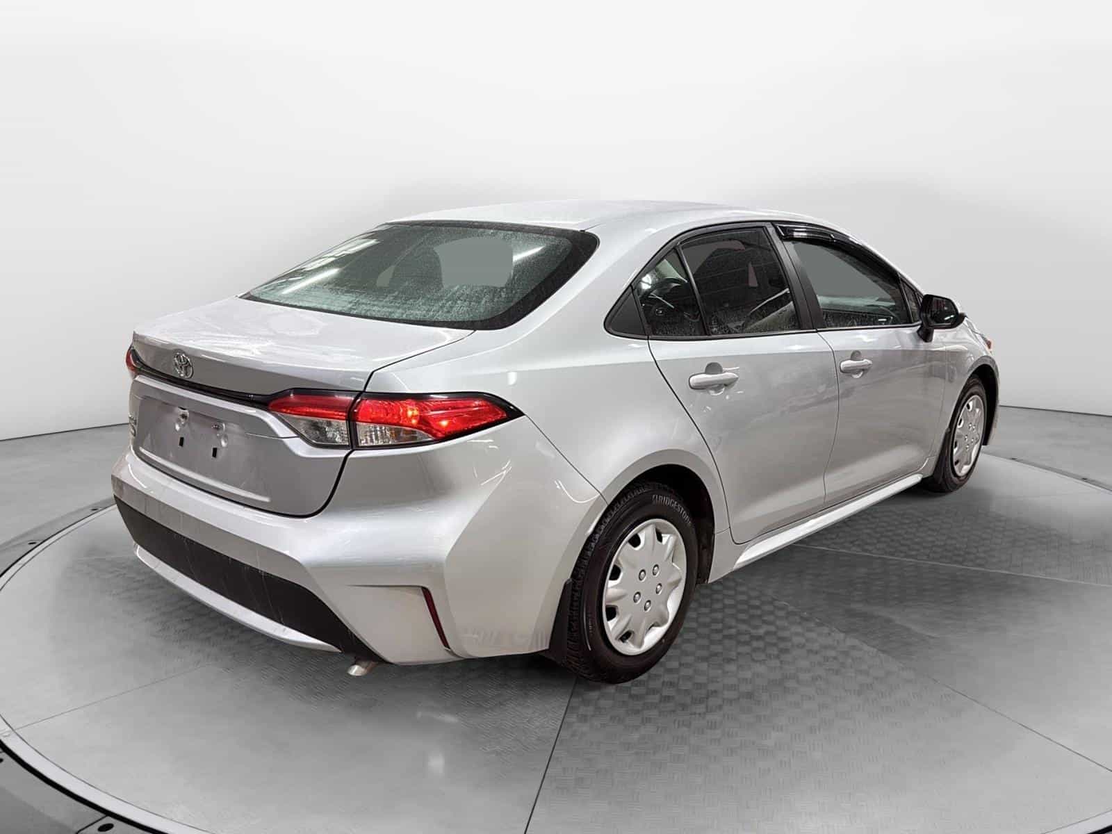 Image 6 Toyota Corolla L 2022