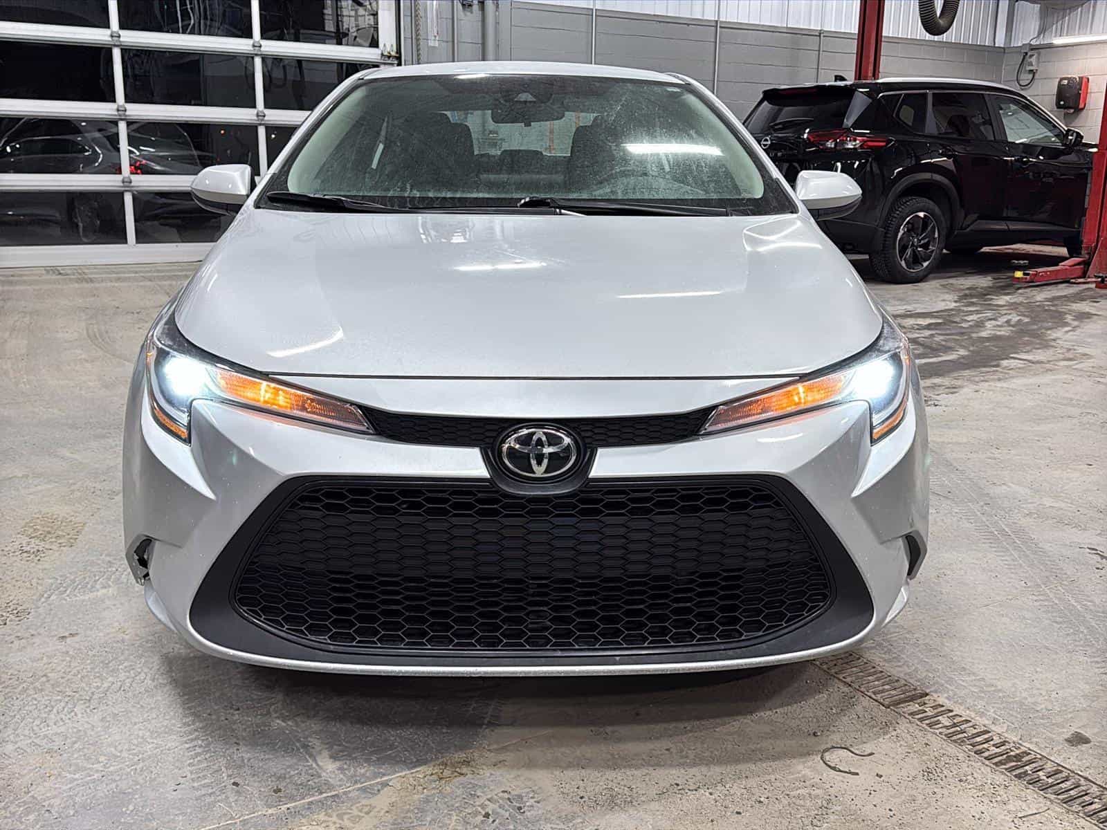 Image 9 Toyota Corolla L 2022