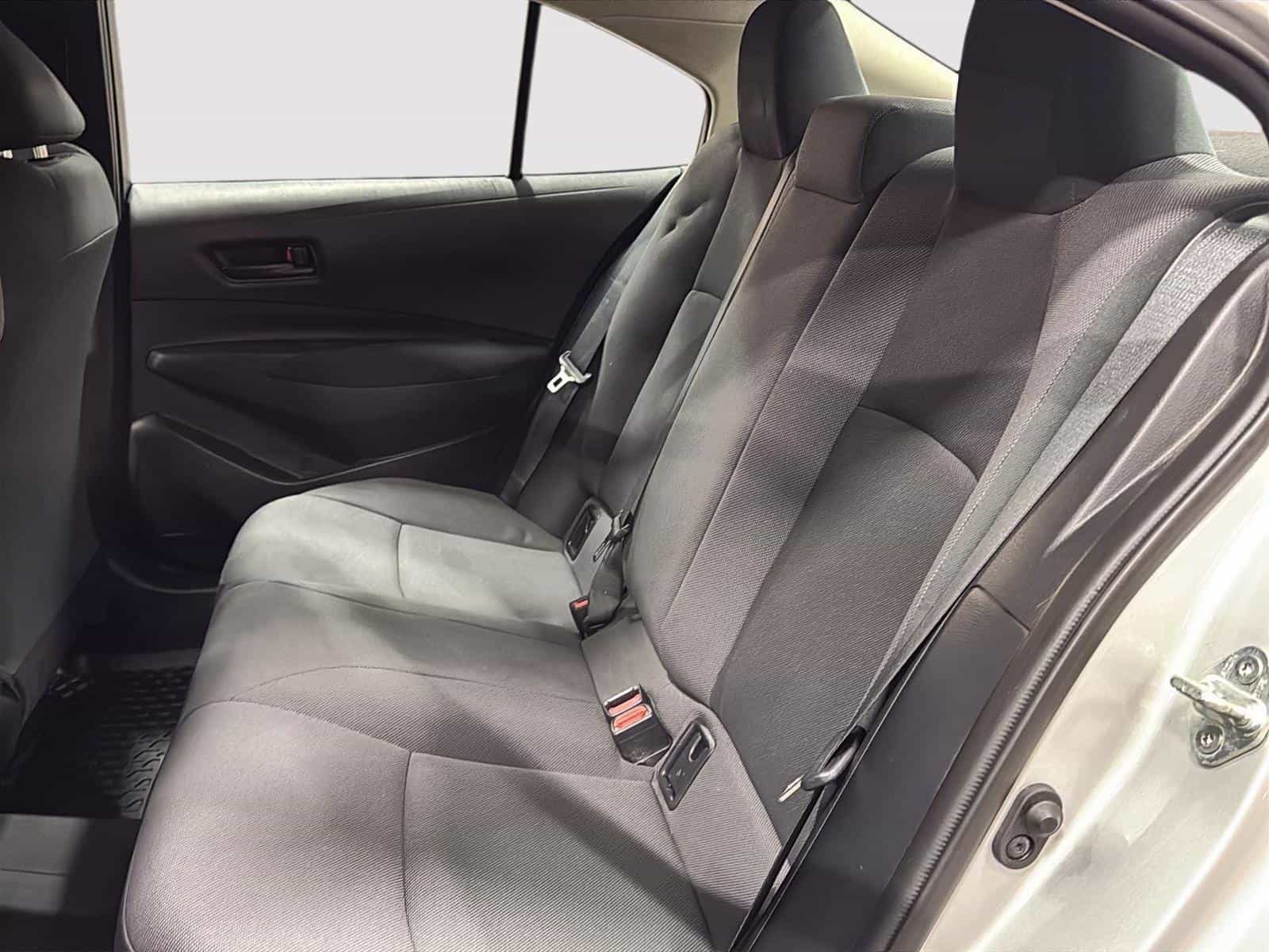 2022 Toyota Corolla L - Image 21