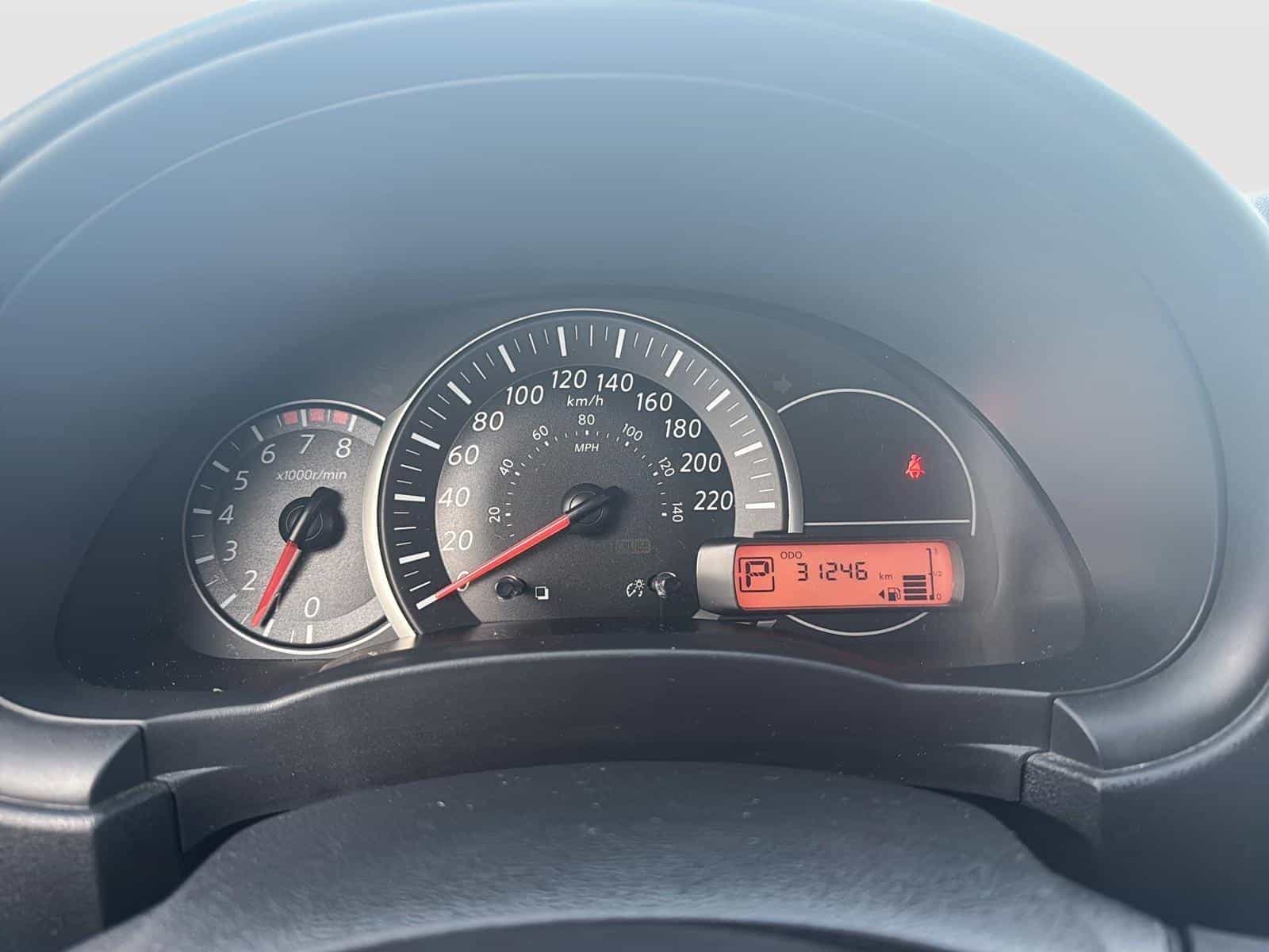 Image 10 Nissan Micra SR 2019