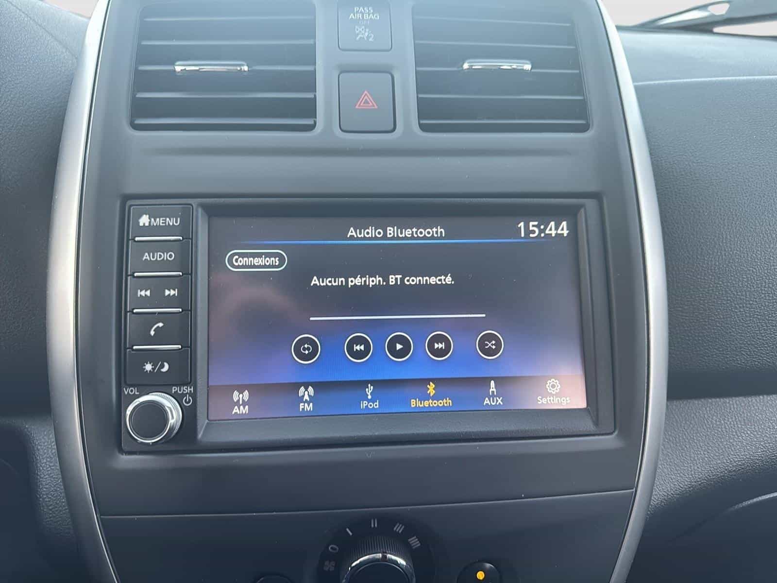 Image 12 Nissan Micra SR 2019