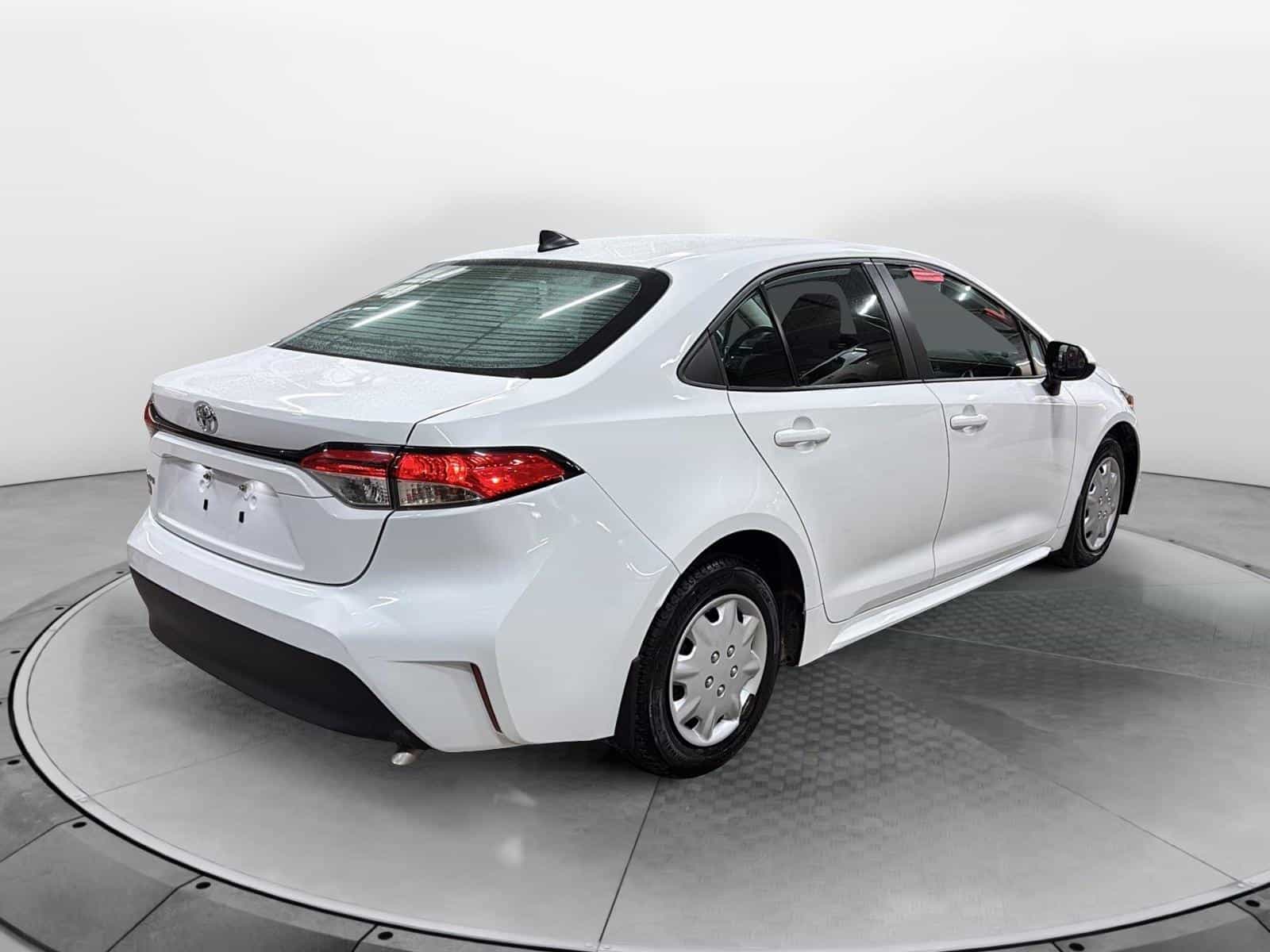 Image 6 Toyota Corolla LE 2023