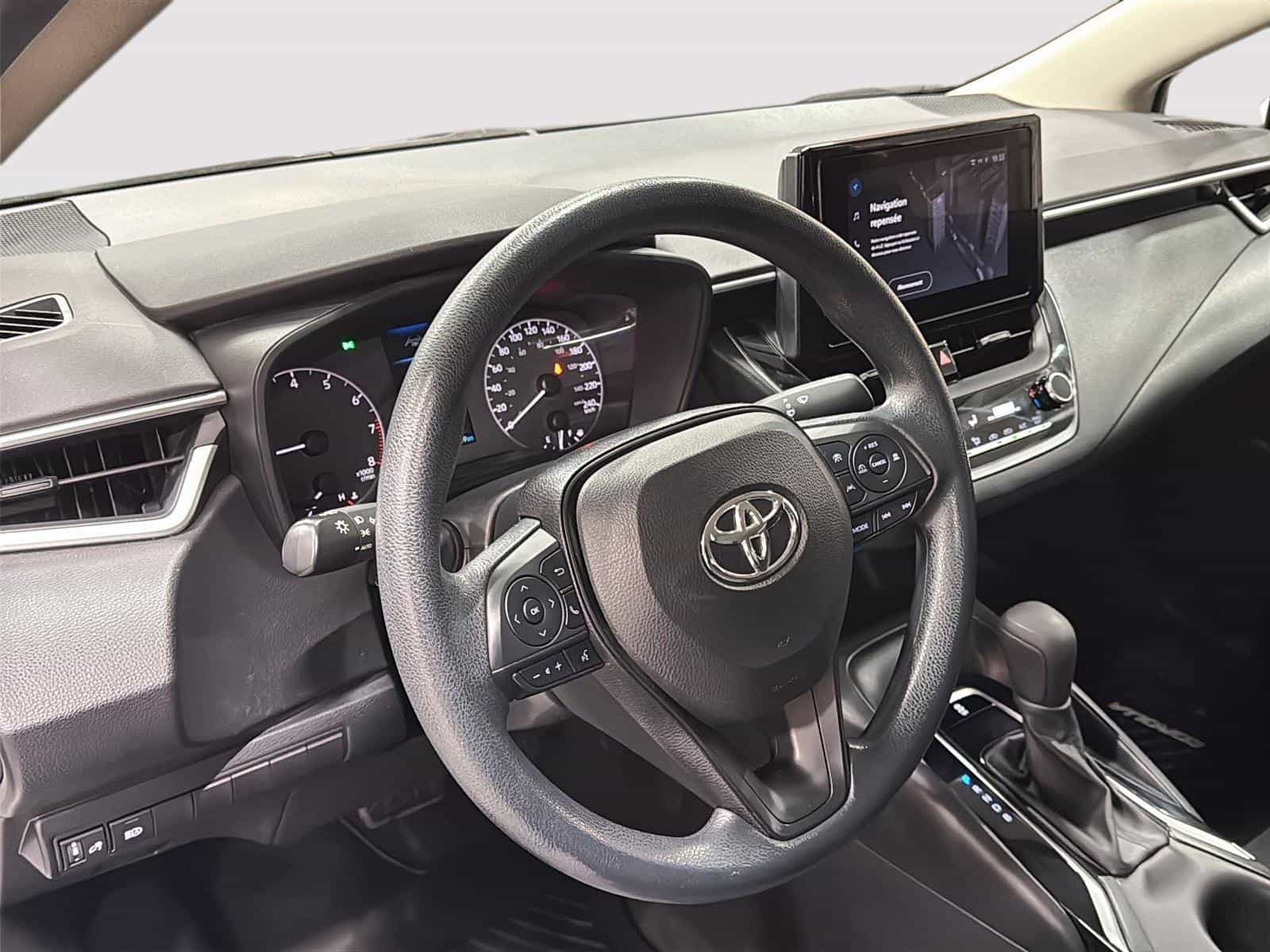 Image 12 Toyota Corolla LE 2023