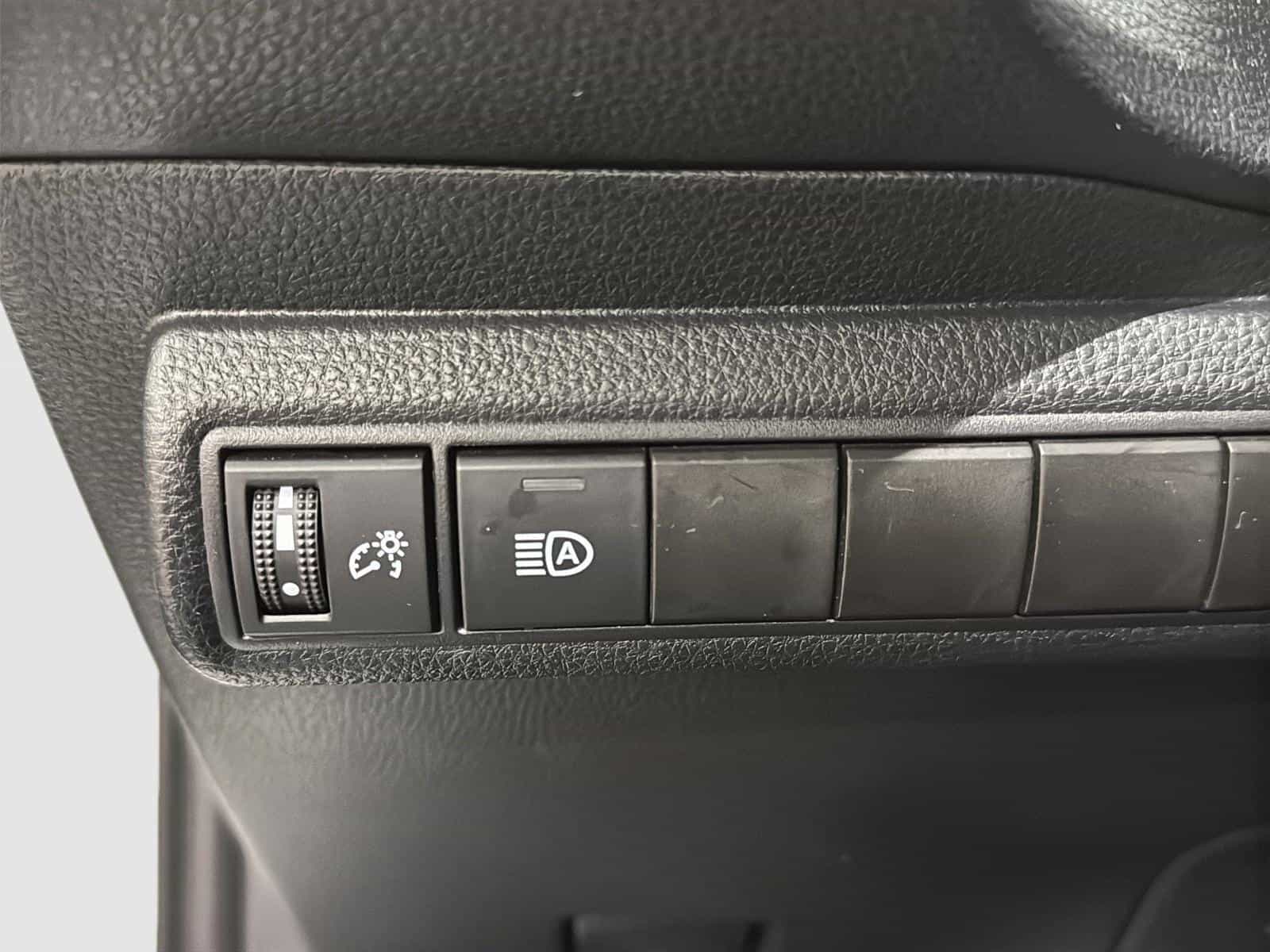 2023 Toyota Corolla LE - Image 14