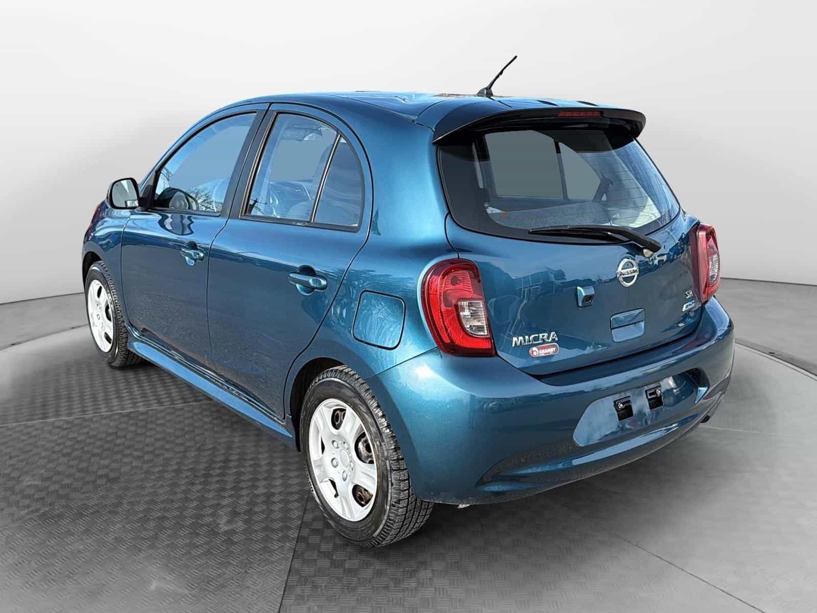 2015 Nissan Micra SR - Image 4