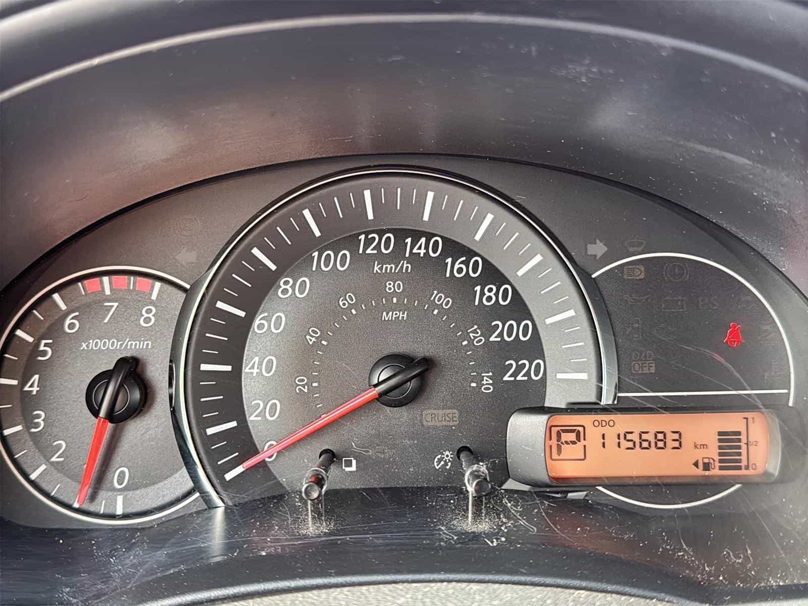 2015 Nissan Micra SR - Image 16