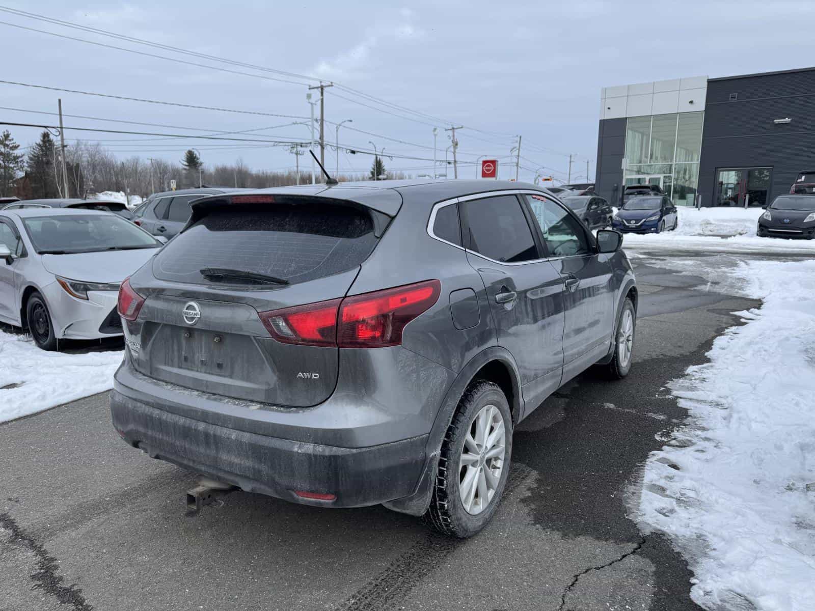 Image 4 Nissan Qashqai S 2018