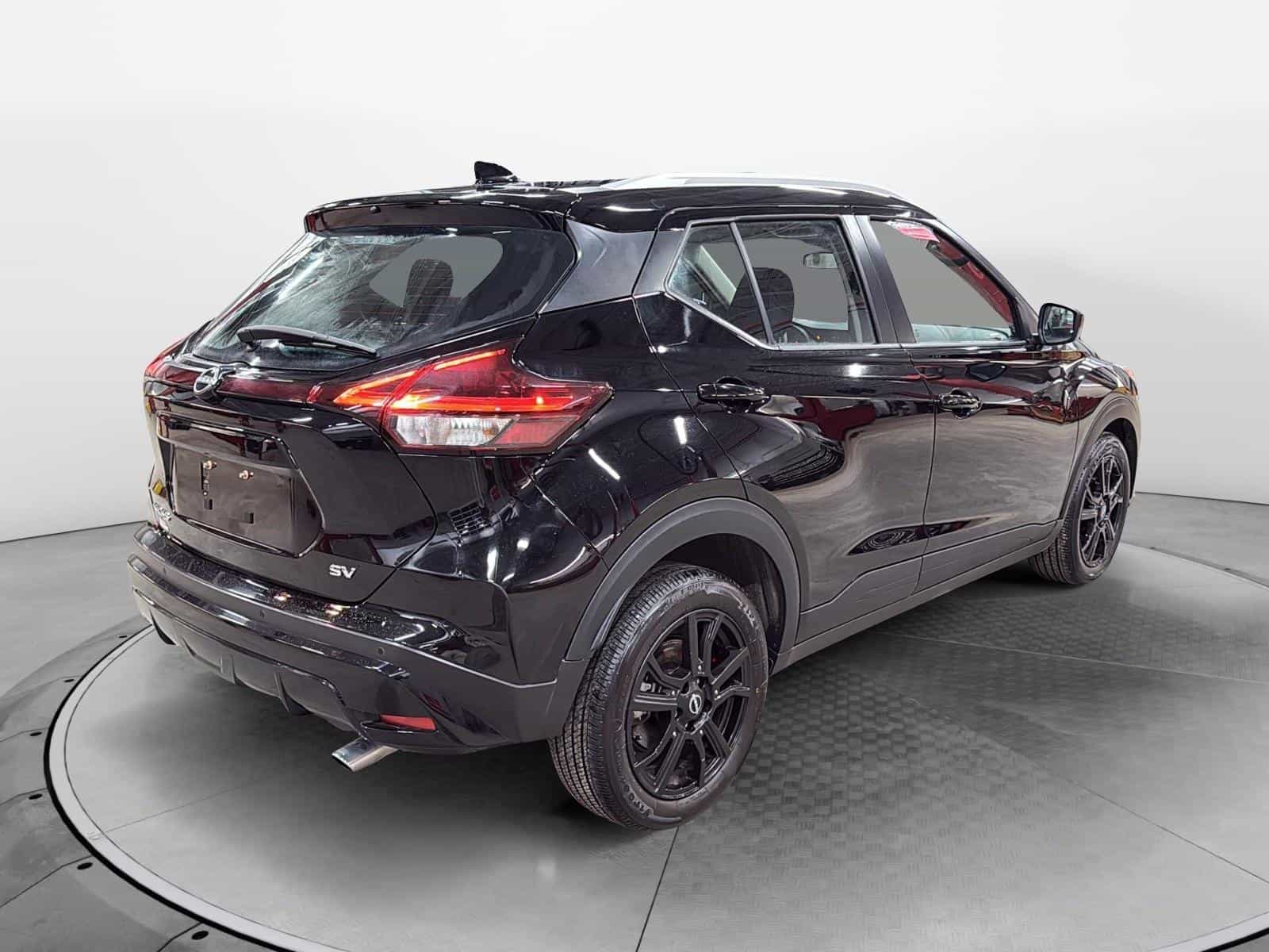 2024 Nissan Kicks SV - Image 6