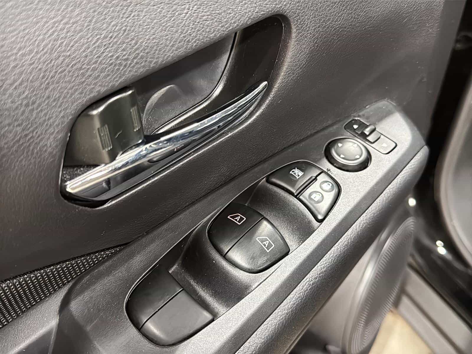 2024 Nissan Kicks SV - Image 11