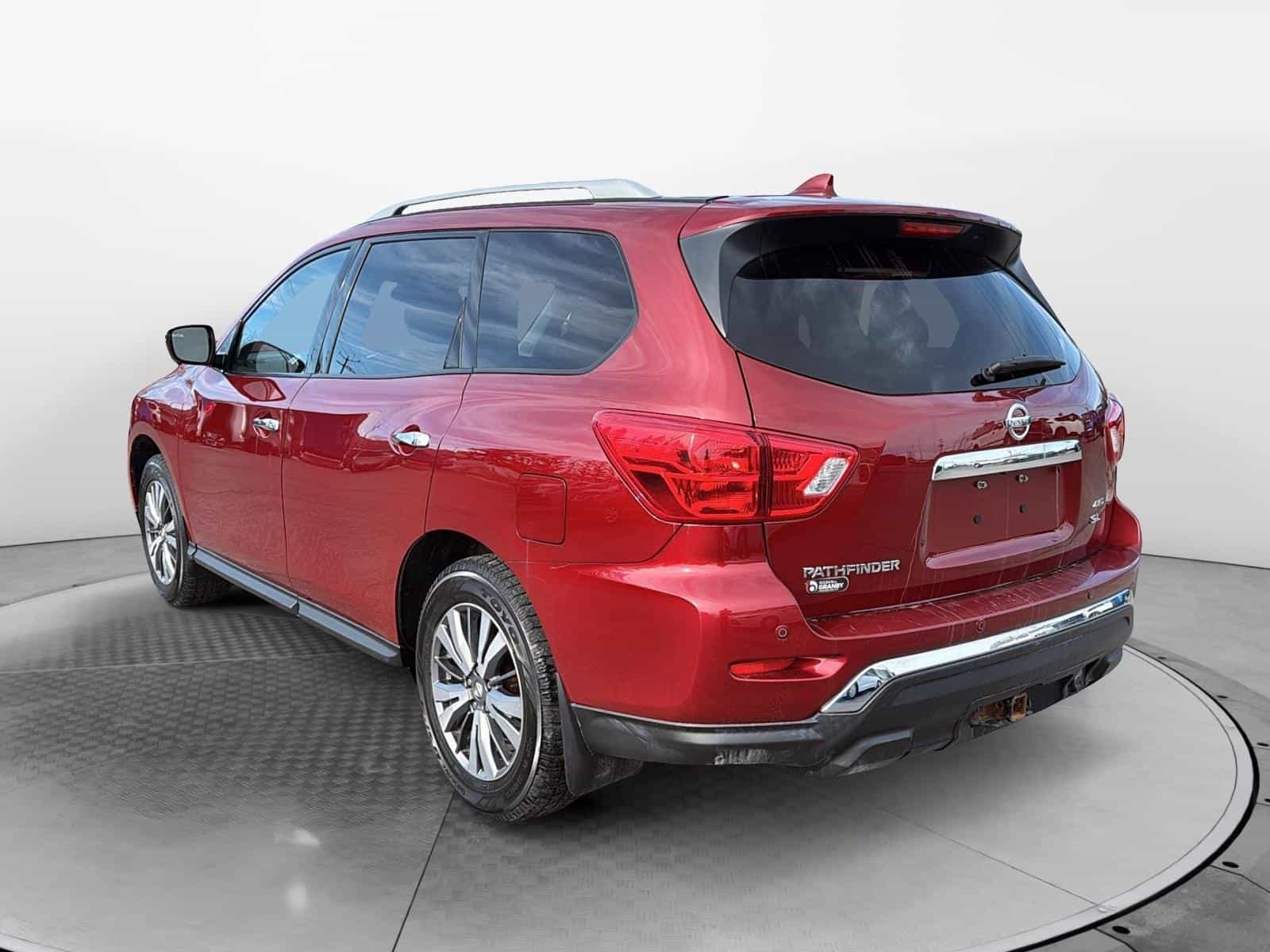 Image 3 Nissan Pathfinder SL Premium 2020