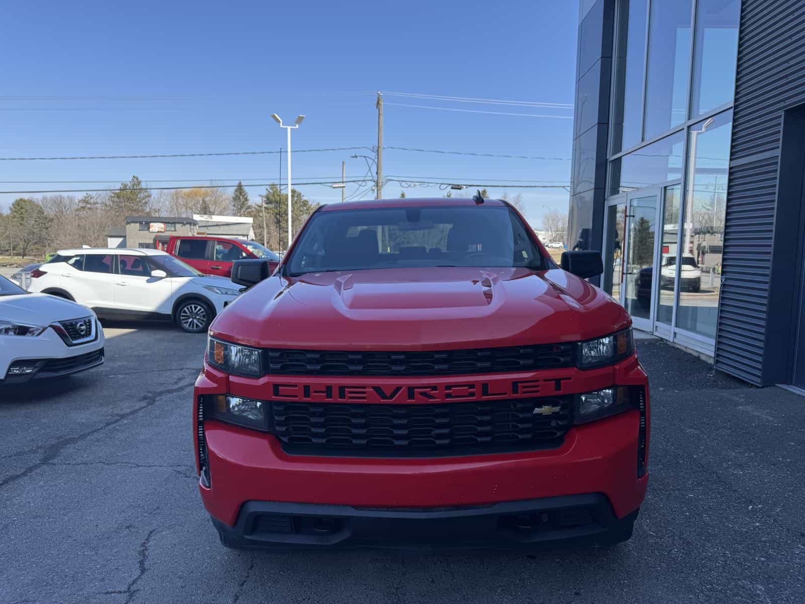 Image 2 Chevrolet Silverado 1500 Custom 2021