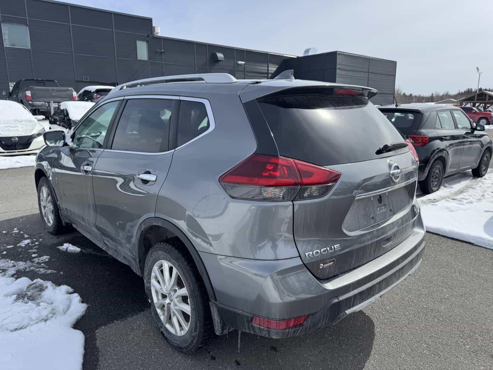 Image 5 Nissan Rogue SV 2018