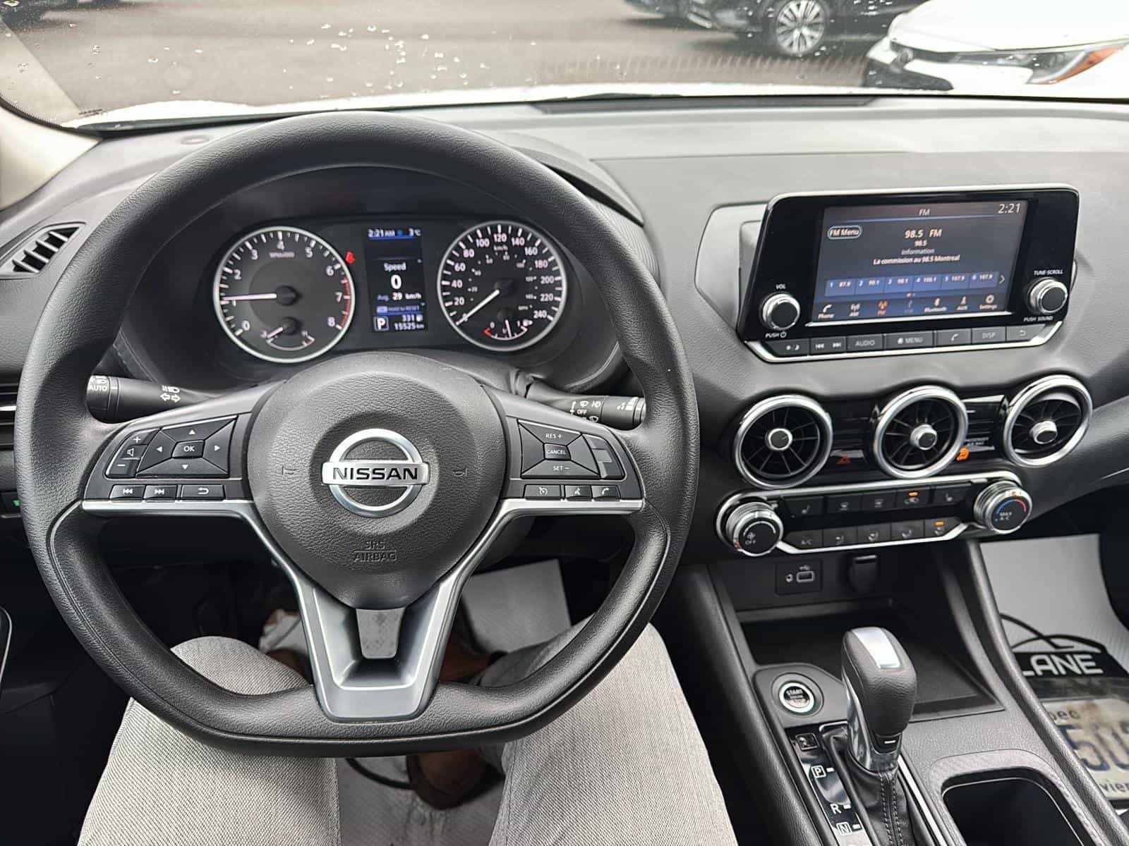 Image 8 Nissan Sentra S 2021