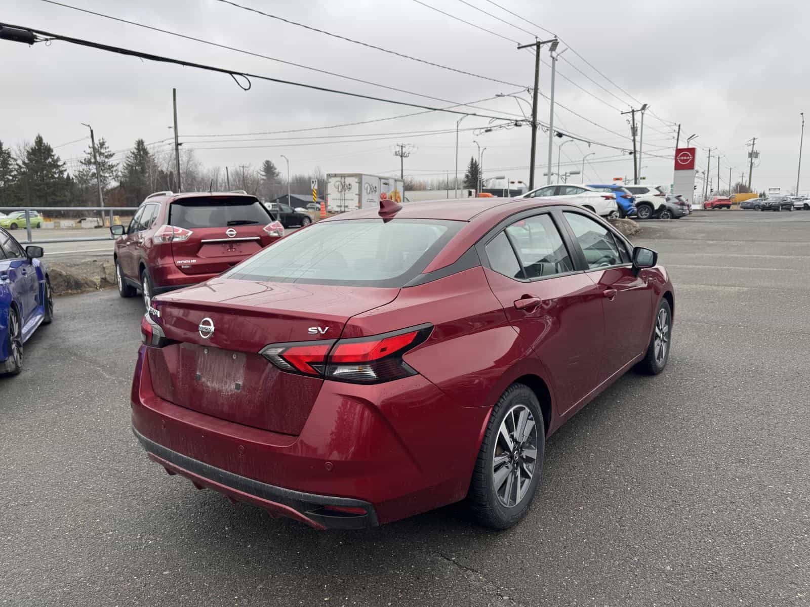 Image 4 Nissan Versa SV 2021