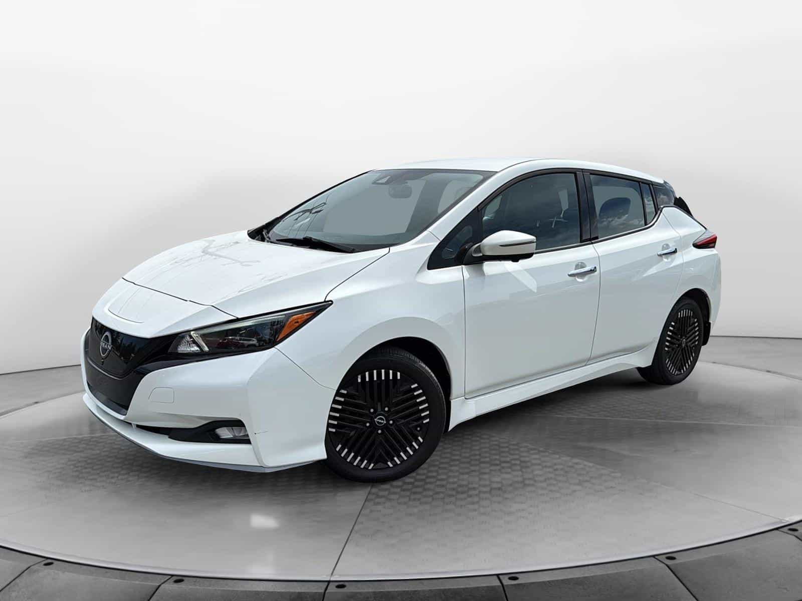 2023 Nissan Leaf SL Plus - Image 1