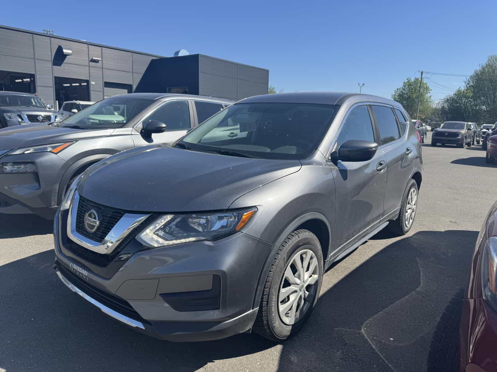 Image 1 Nissan Rogue S 2018
