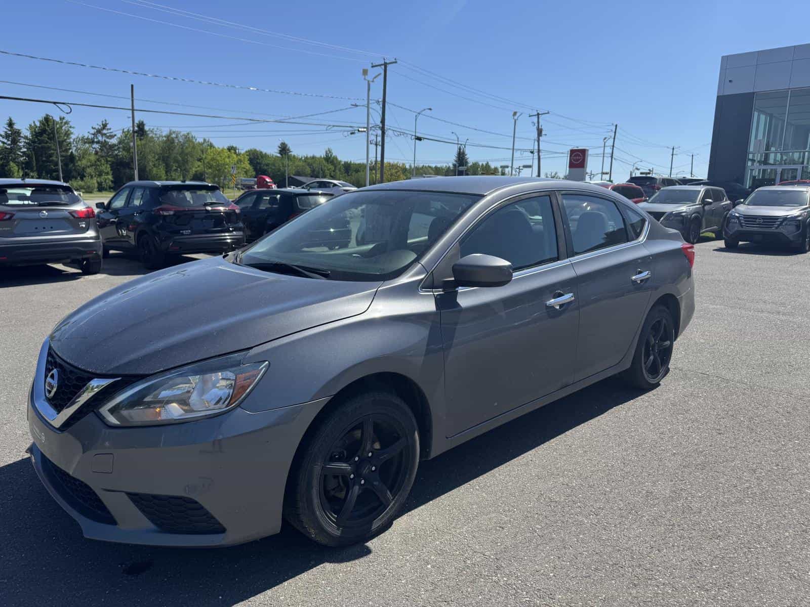 Image 1 Nissan Sentra S 2017