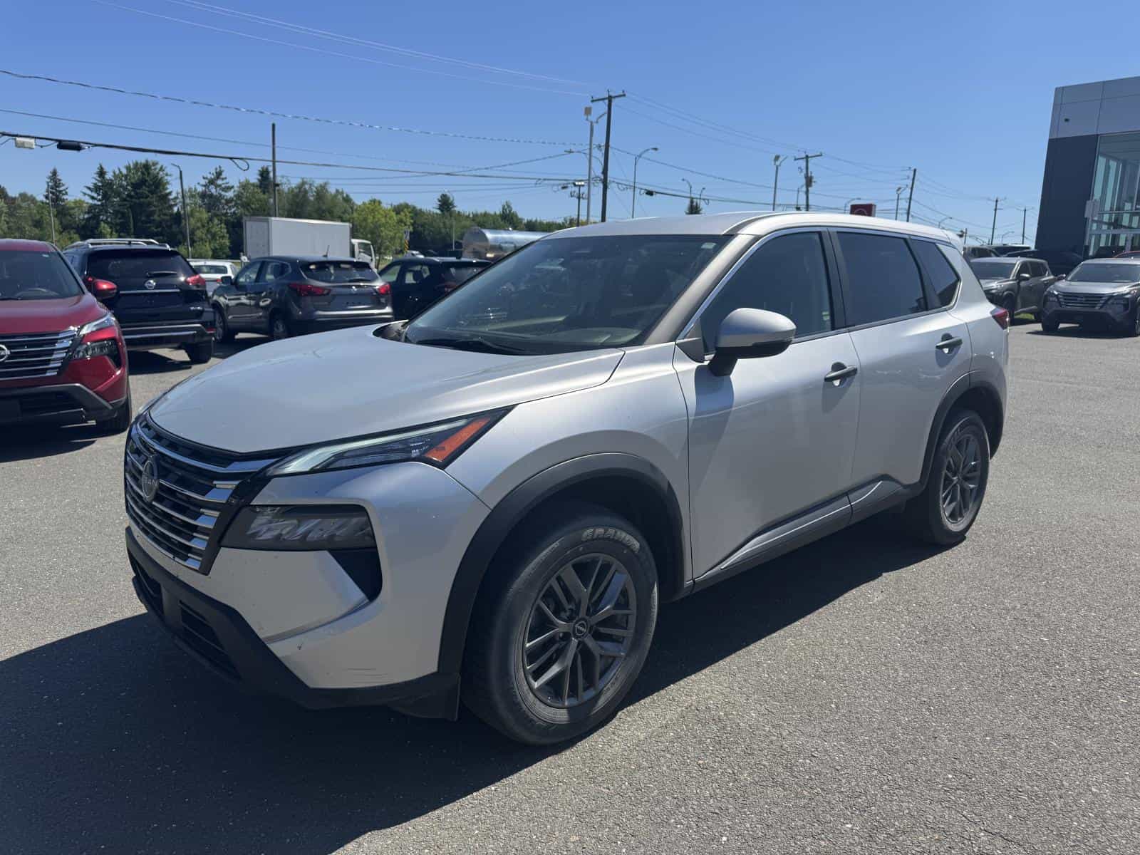2024 Nissan Rogue S - Image 1