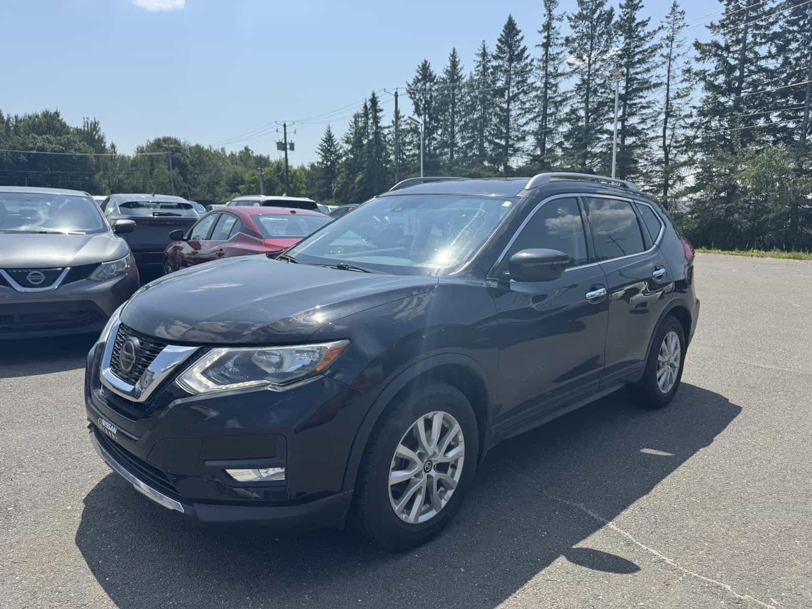 2019 Nissan Rogue SV - Image 1