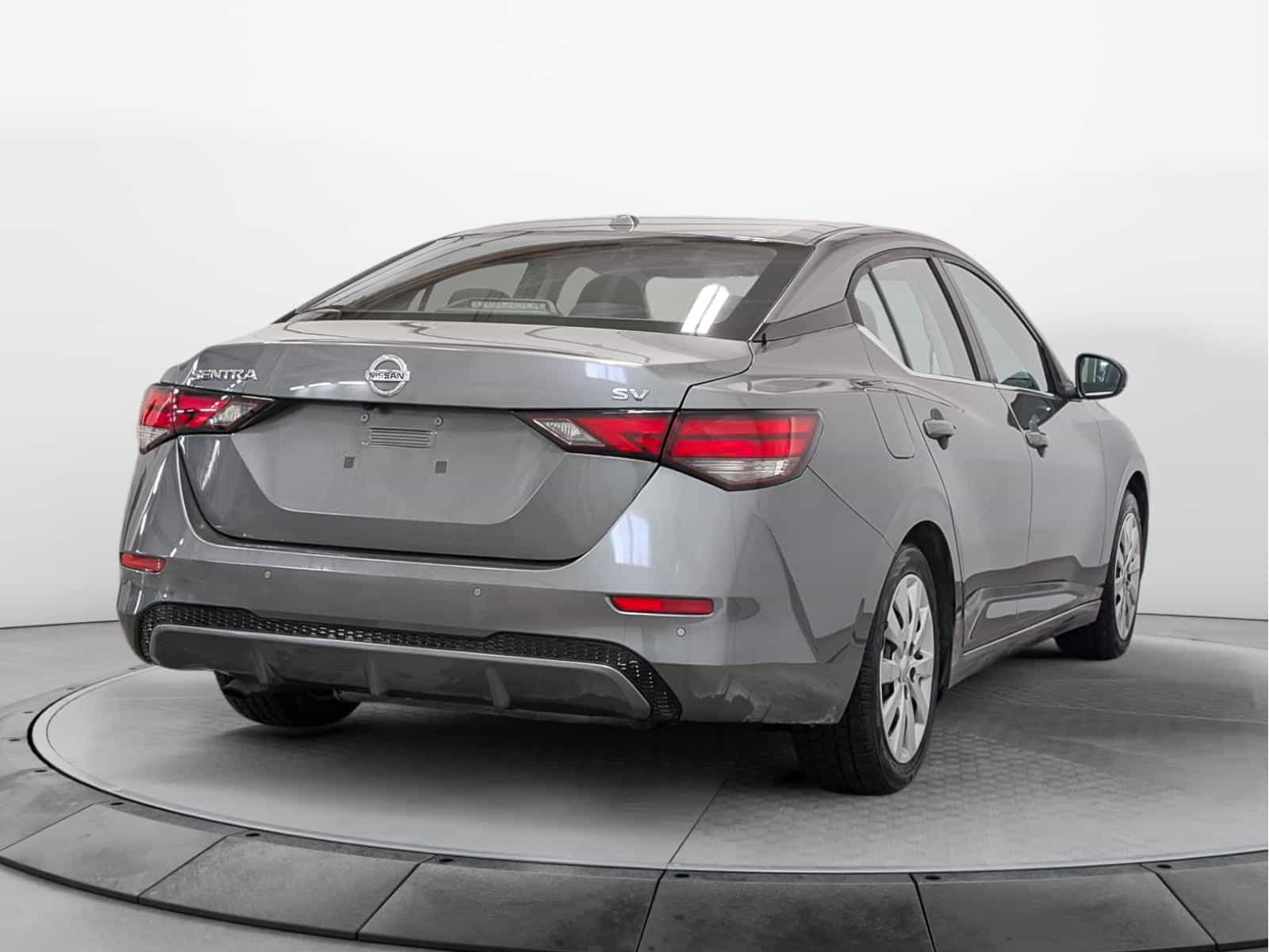 Image 4 Nissan Sentra SV 2021