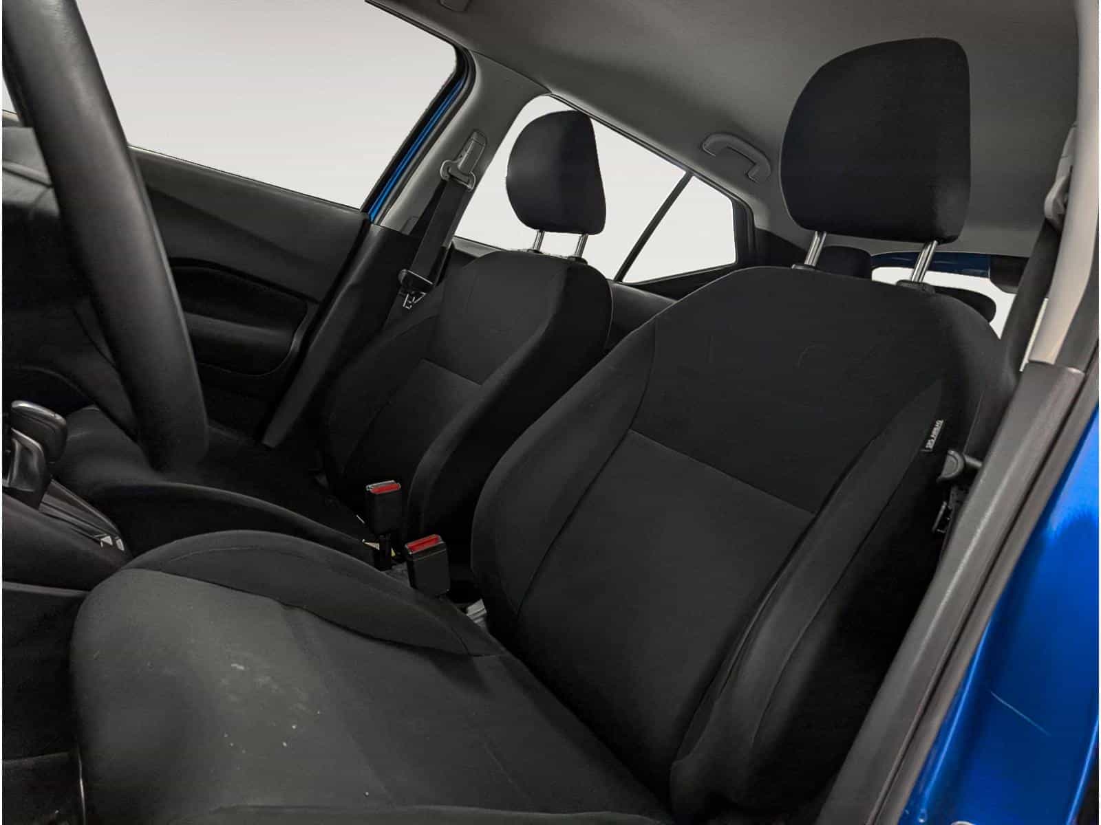 Image 7 Nissan Kicks S 2024