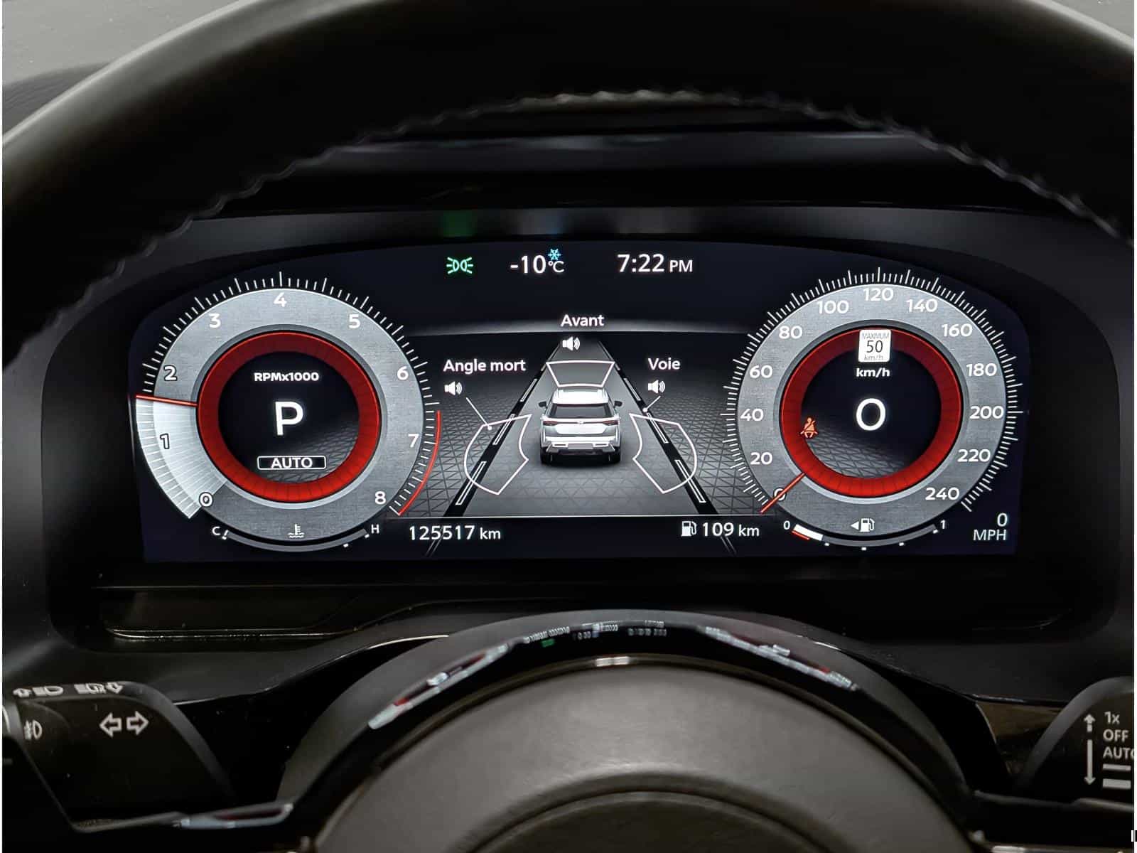 2022 Nissan Pathfinder Platinum - Image 18