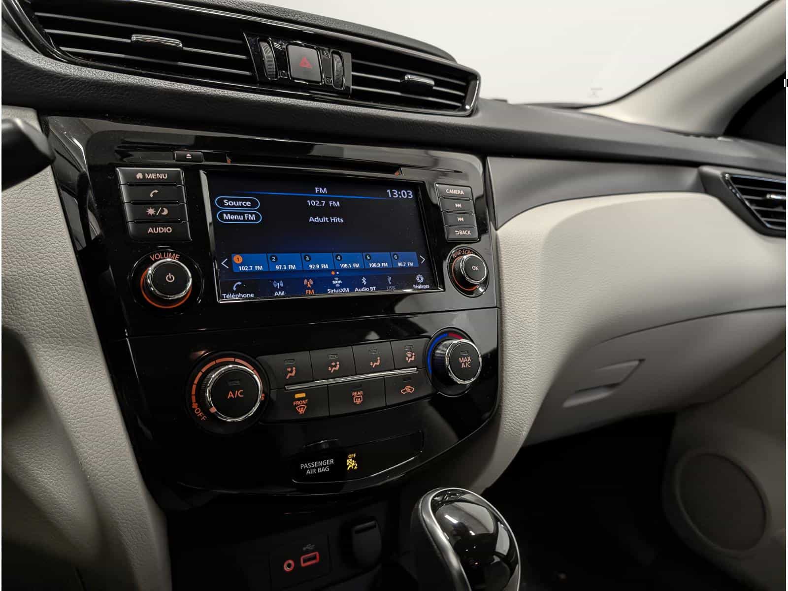 2023 Nissan Qashqai S - Image 9