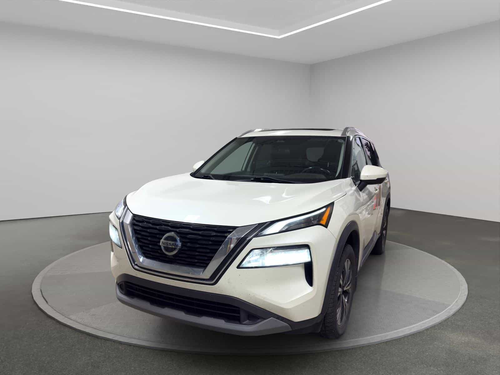 Image 1 Nissan Rogue SV 2021