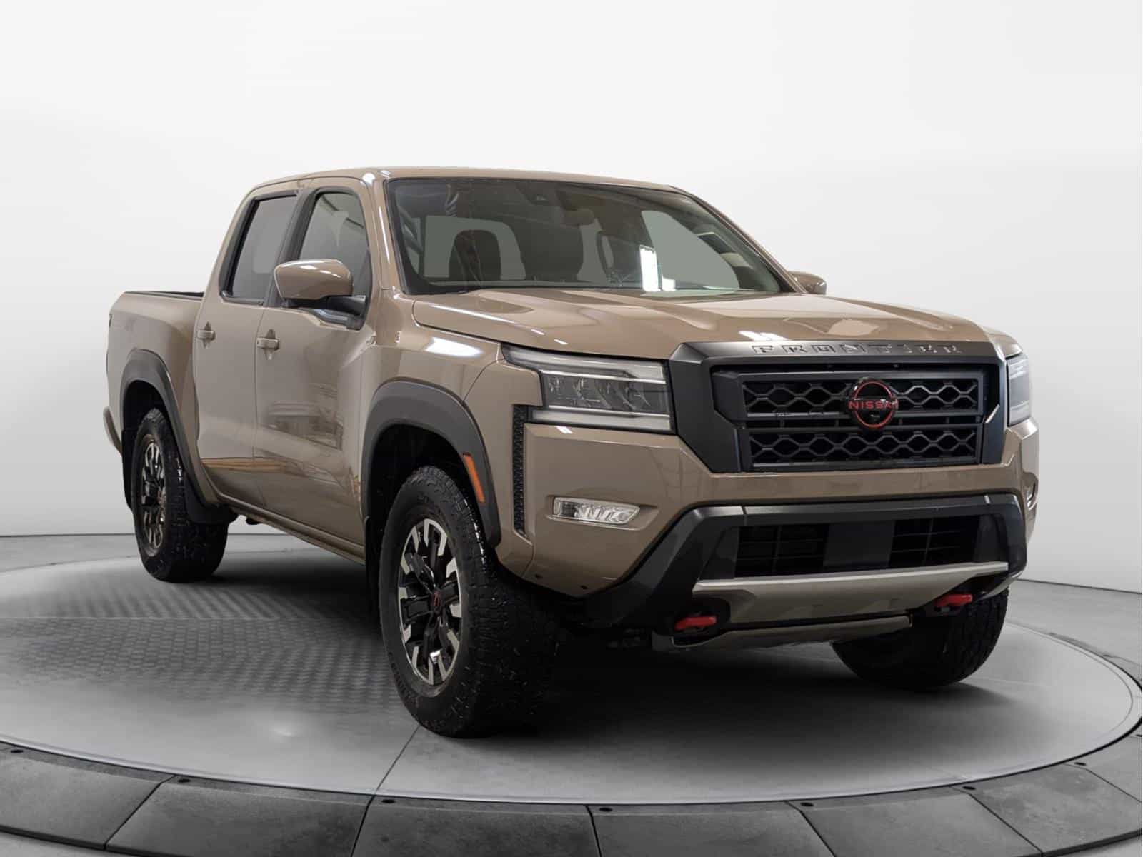 2024 Nissan Frontier PRO-4X - Image 3