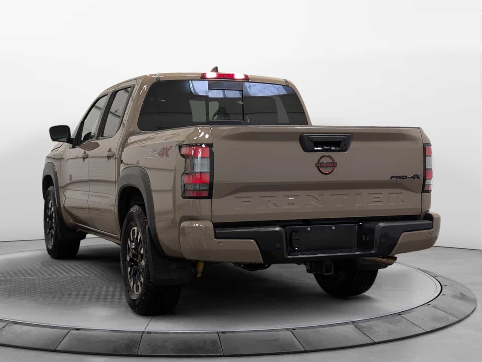2024 Nissan Frontier PRO-4X - Image 4