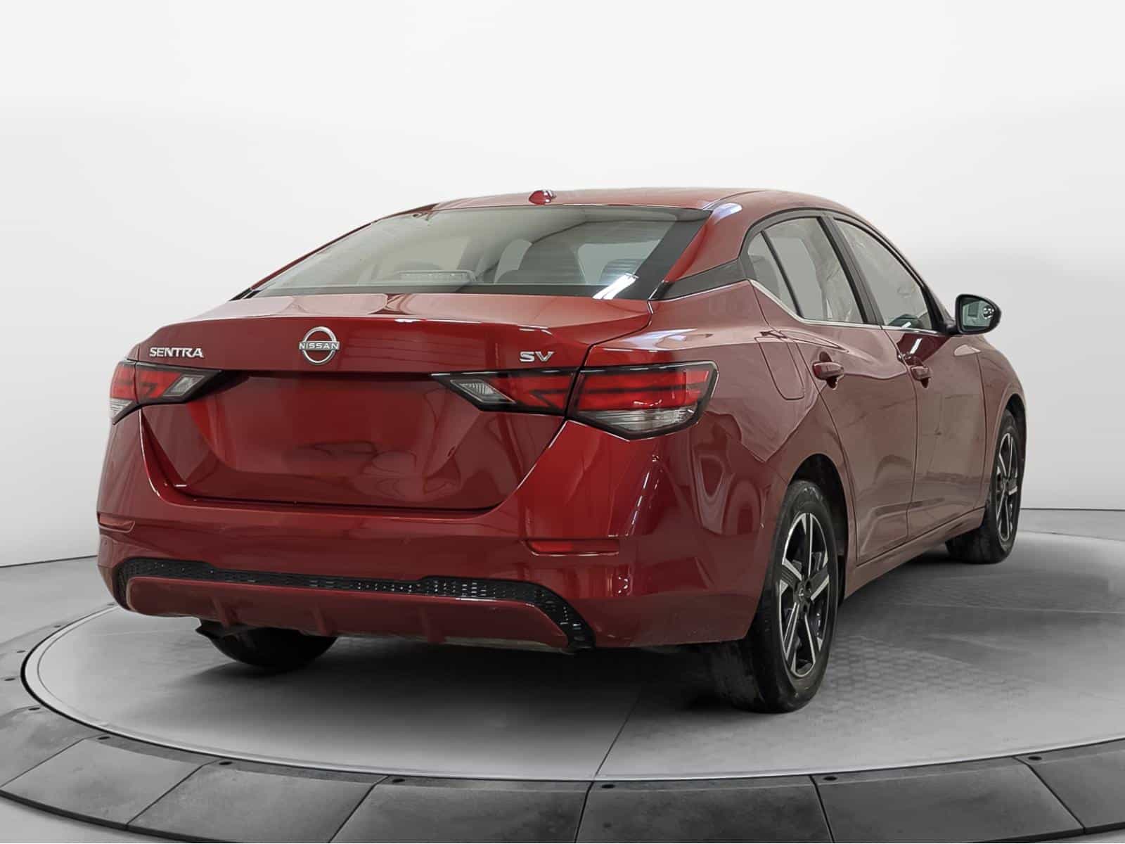 2024 Nissan Sentra SV - Image 4