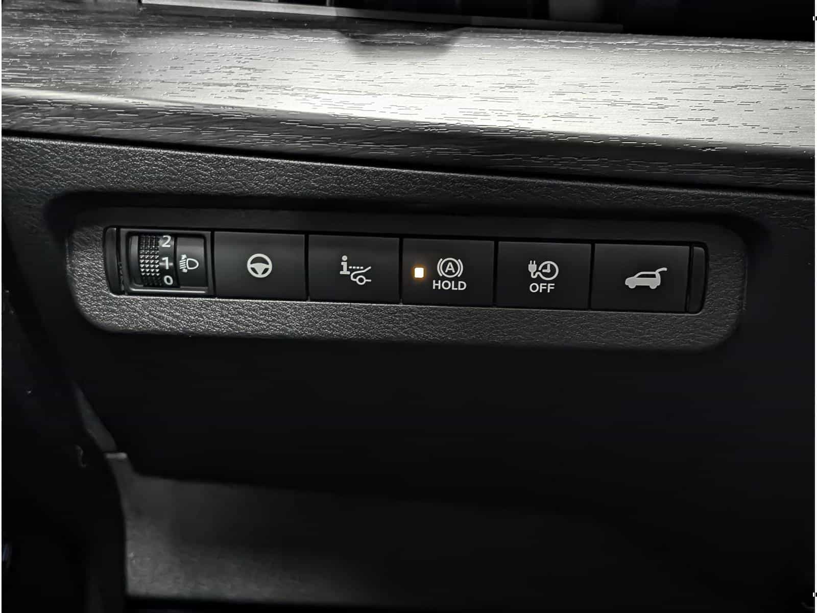 2024 Nissan Ariya Evolve+ - Image 18