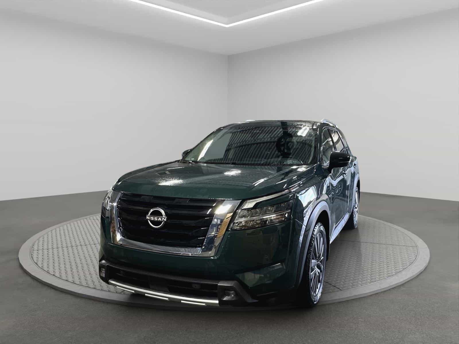 Image 1 Nissan Pathfinder SL 2022