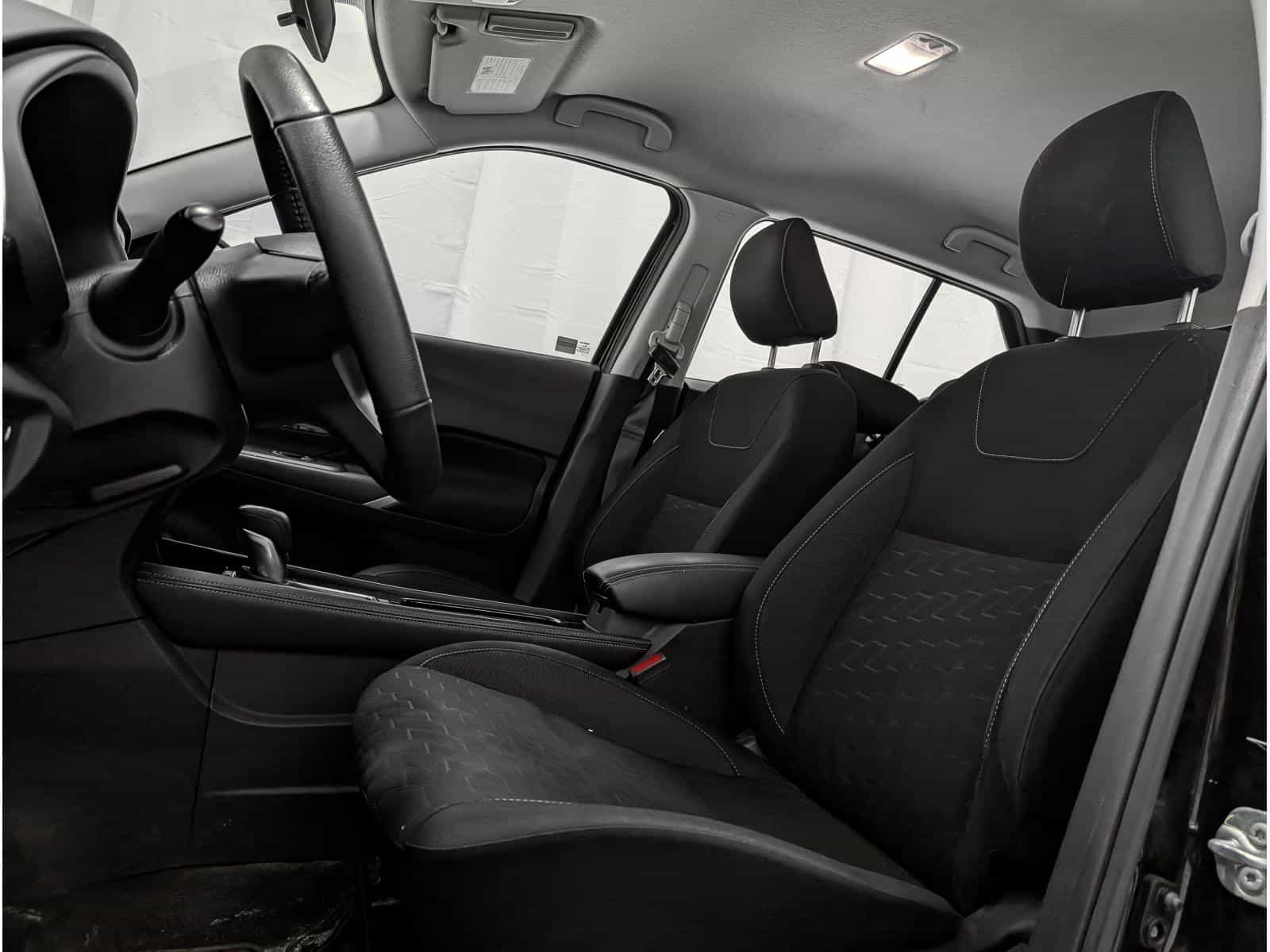 Image 7 Nissan Kicks SV 2023