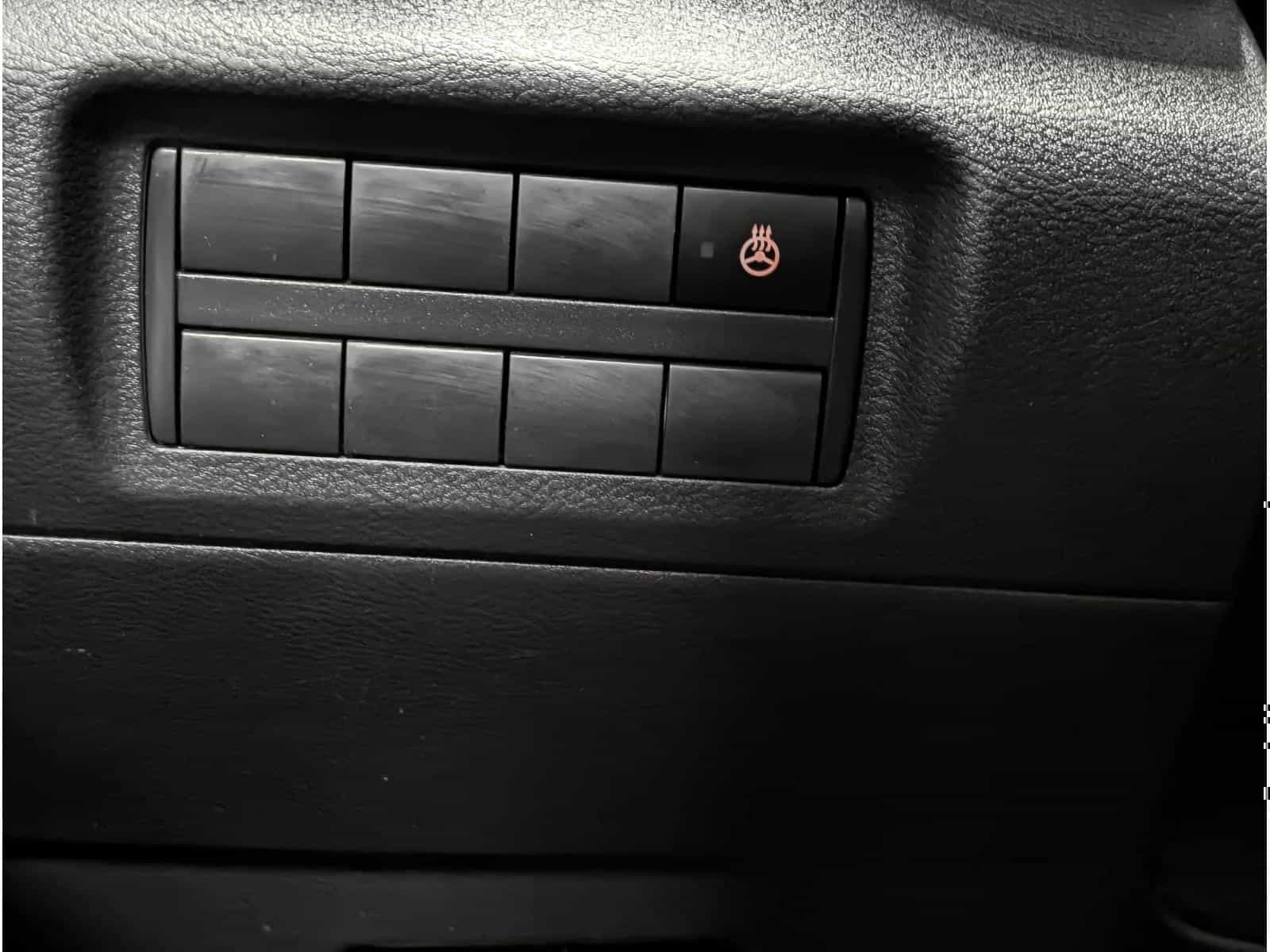 Image 16 Nissan Kicks SV 2023