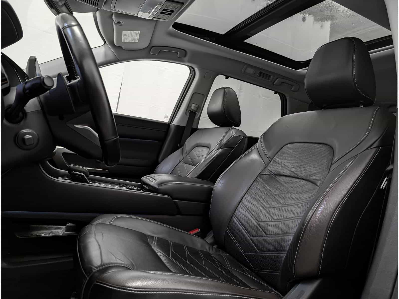 2023 Nissan Pathfinder Platinum - Image 7