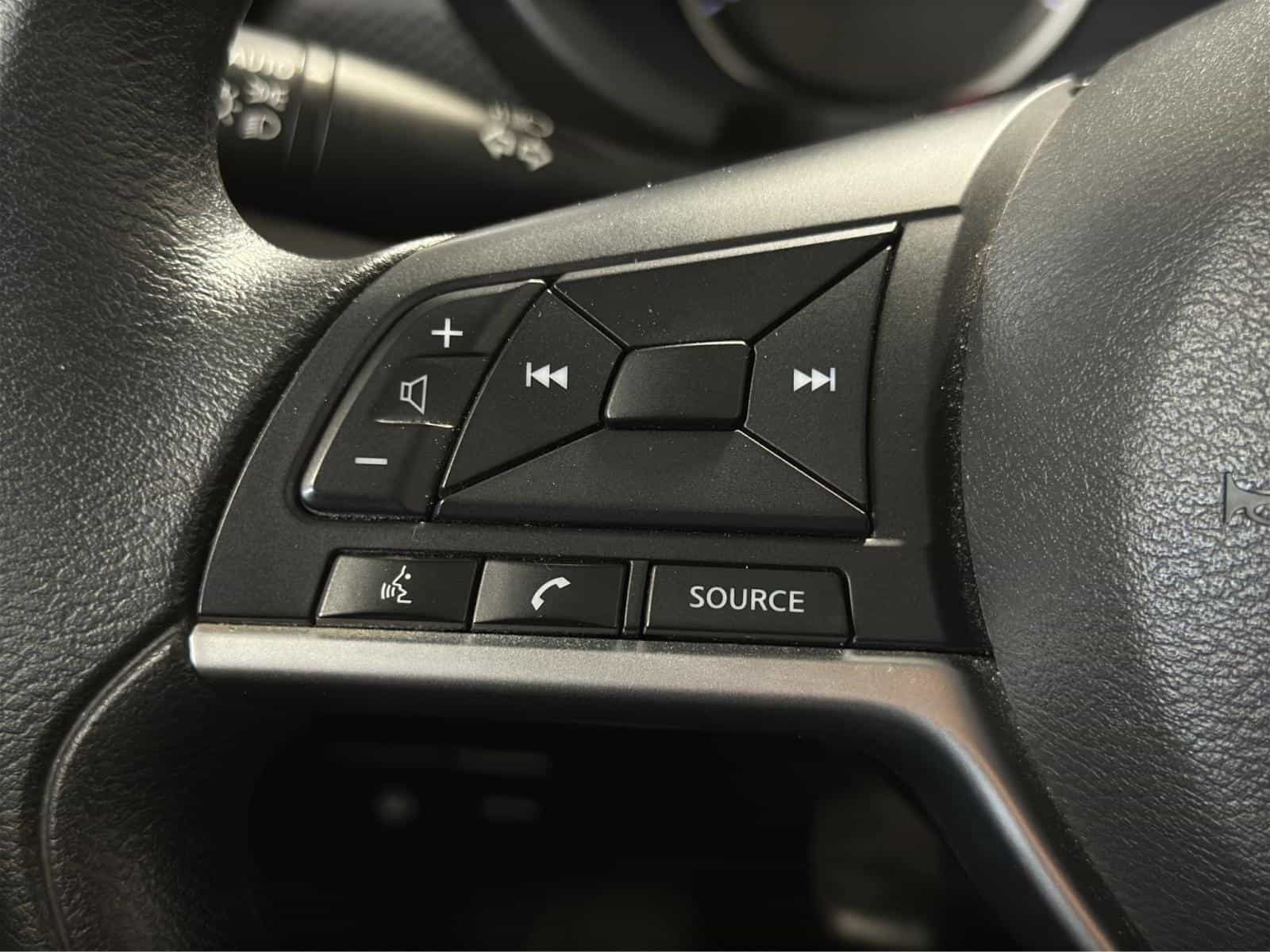 Image 16 Nissan Kicks S 2021