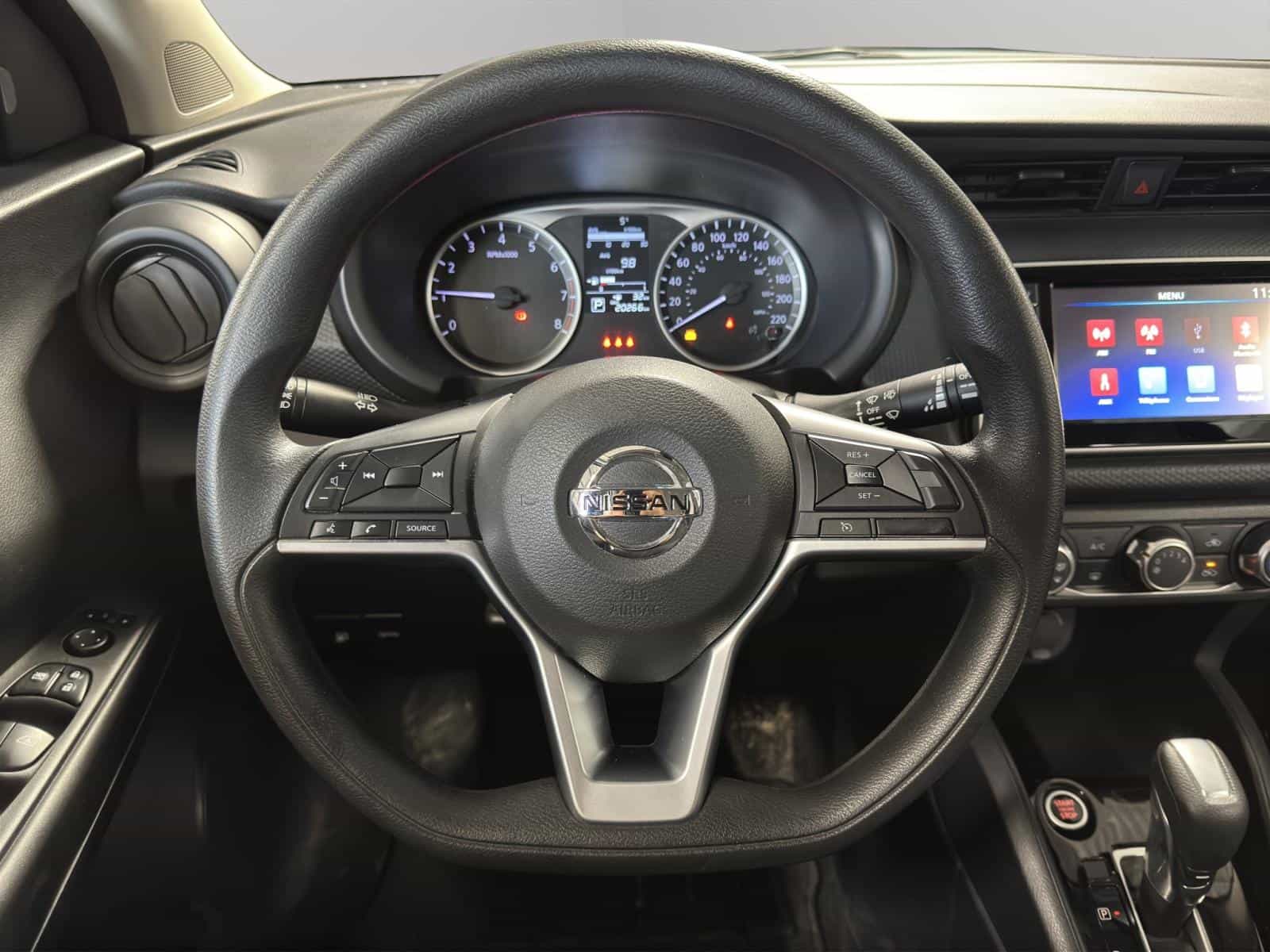 Image 14 Nissan Kicks S 2021