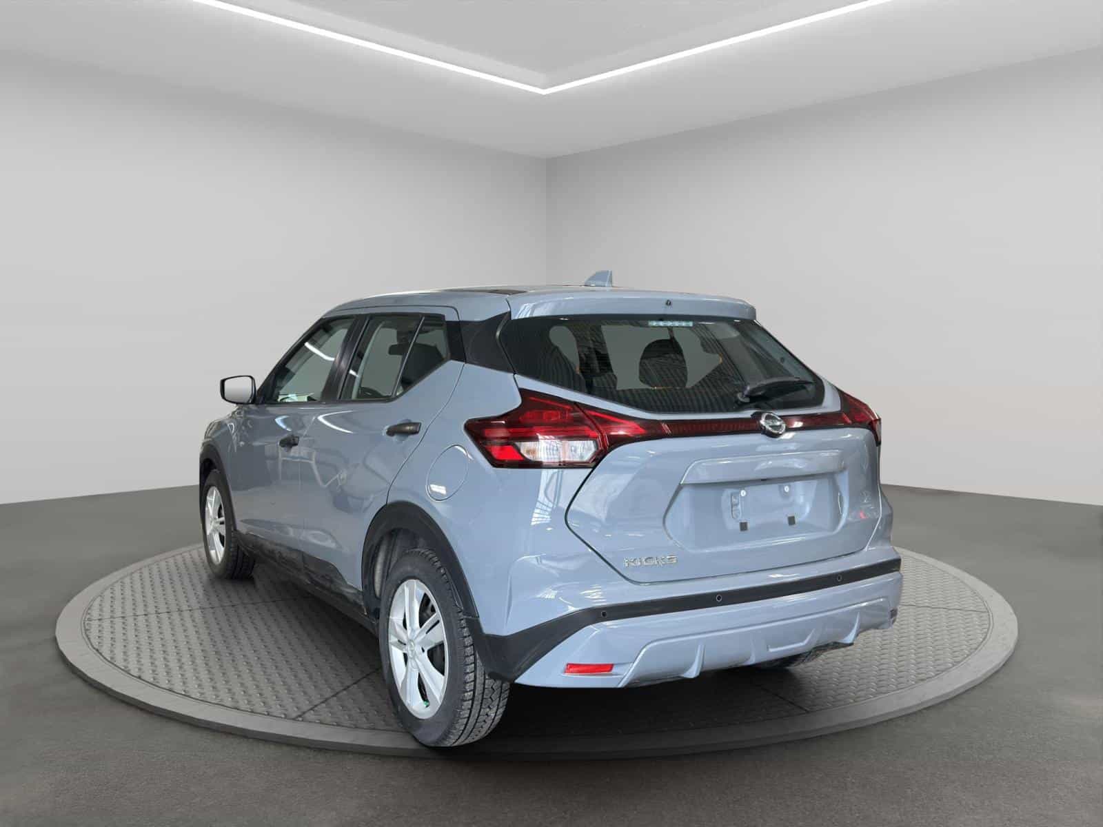 Image 3 Nissan Kicks S 2021