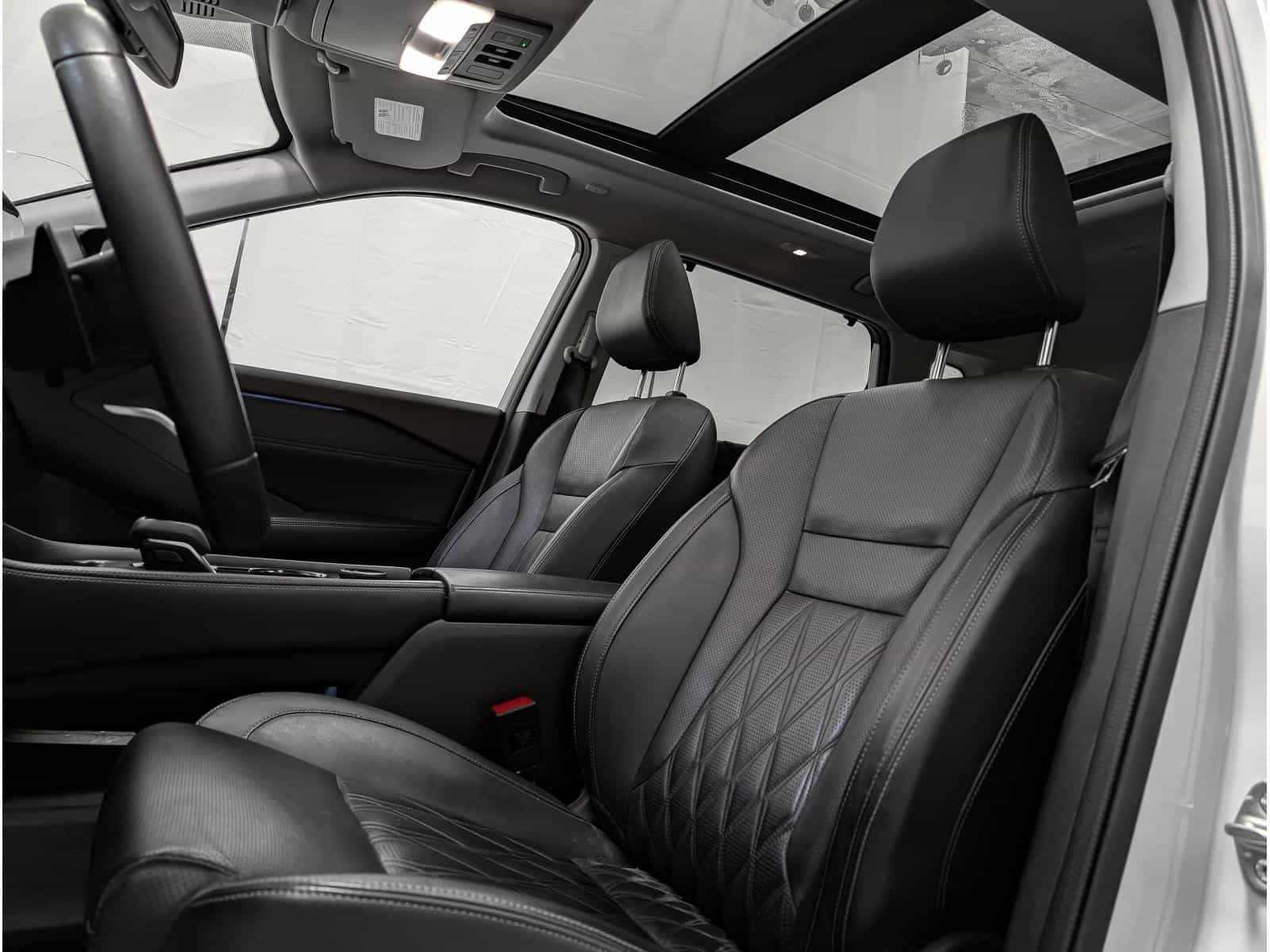 2023 Nissan Rogue Platinum - Image 7