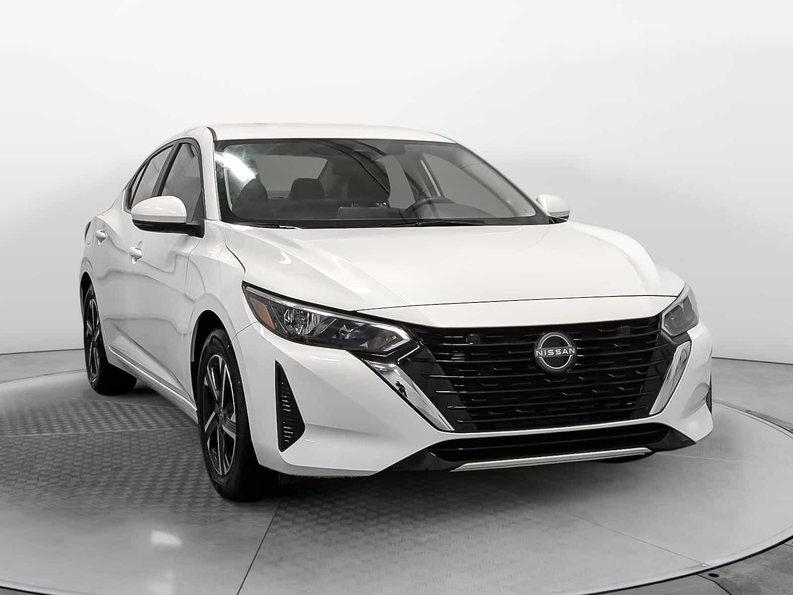 2025 Nissan Sentra SV - Image 2