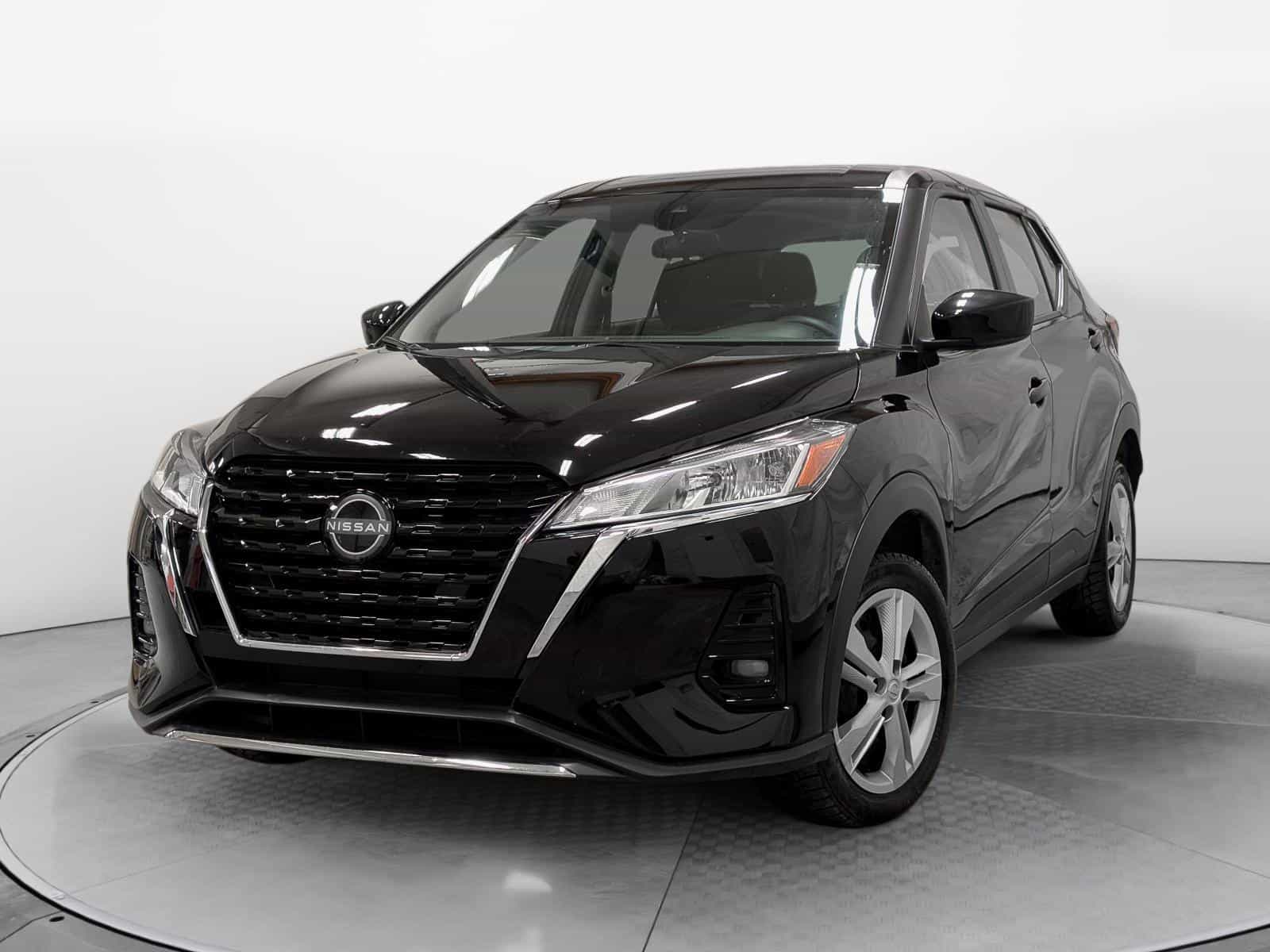 2025 Nissan Kicks Play S - Image 1