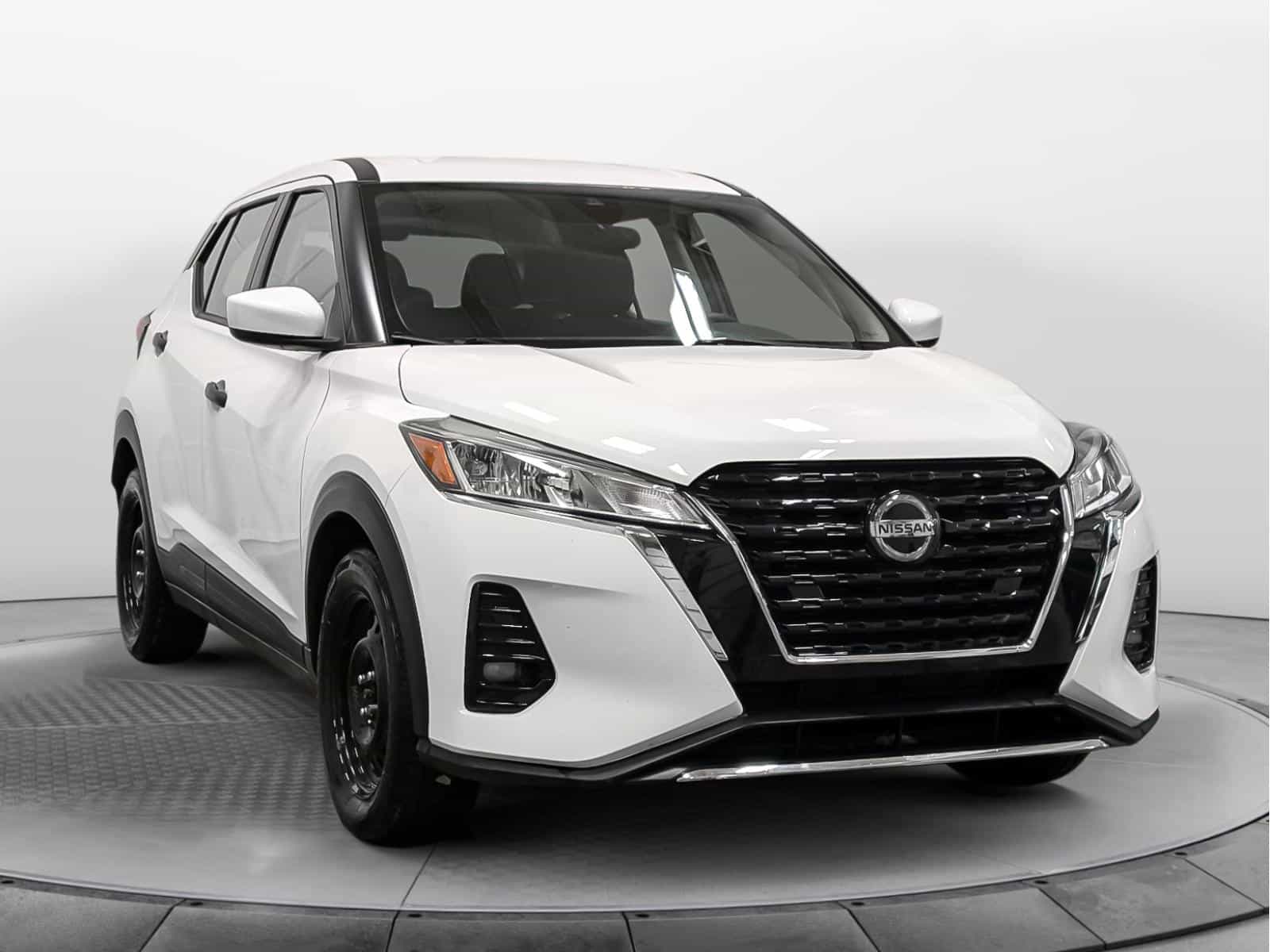 2021 Nissan Kicks S - Image 3