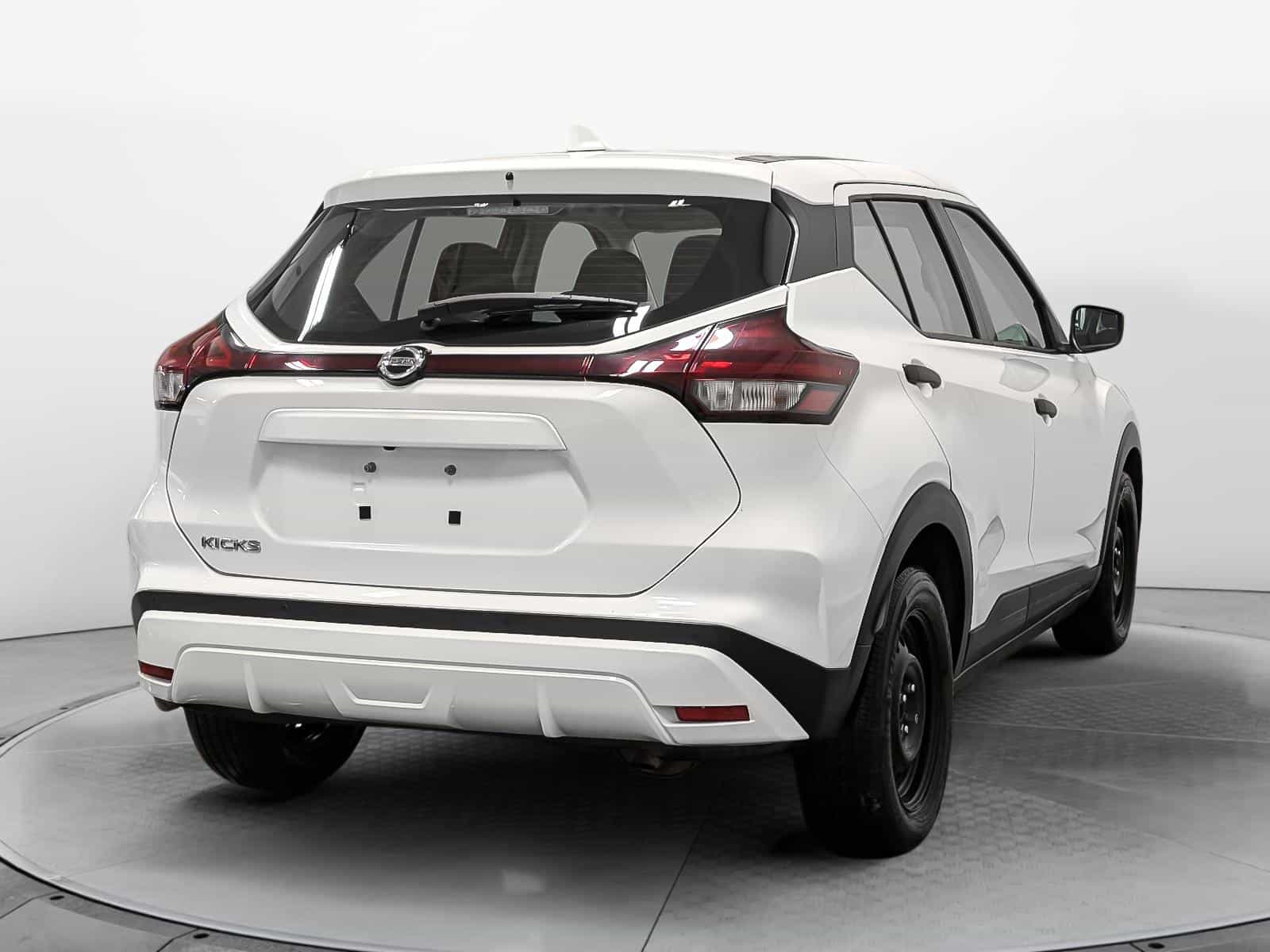 2021 Nissan Kicks S - Image 5