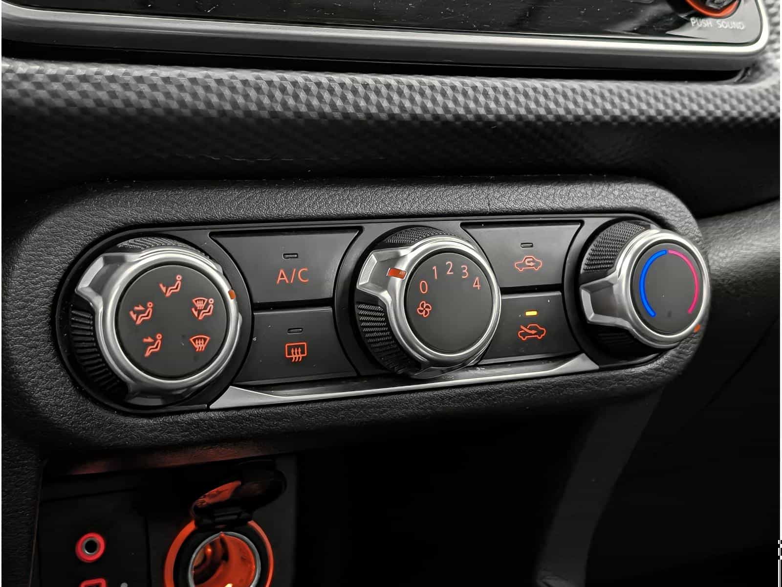 Image 11 Nissan Kicks S 2021