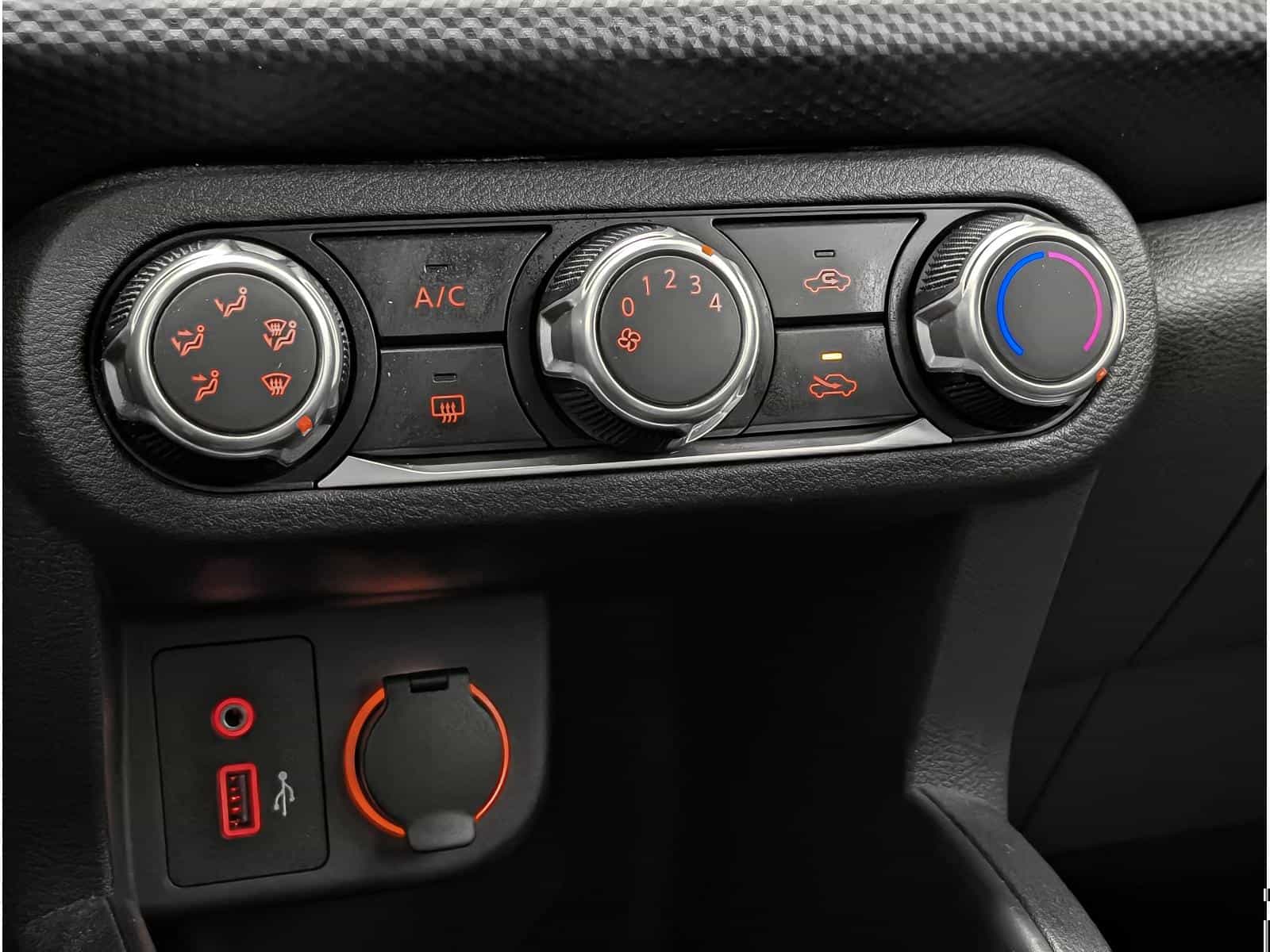 2021 Nissan Kicks S - Image 12